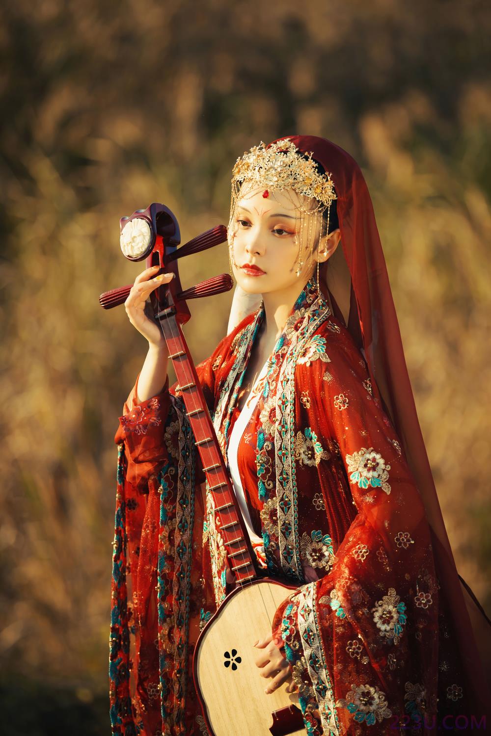 芦苇晚风鸣 – 22P – 摄影：south南方南 – 模特：Sunnyufei雨菲-艺语图