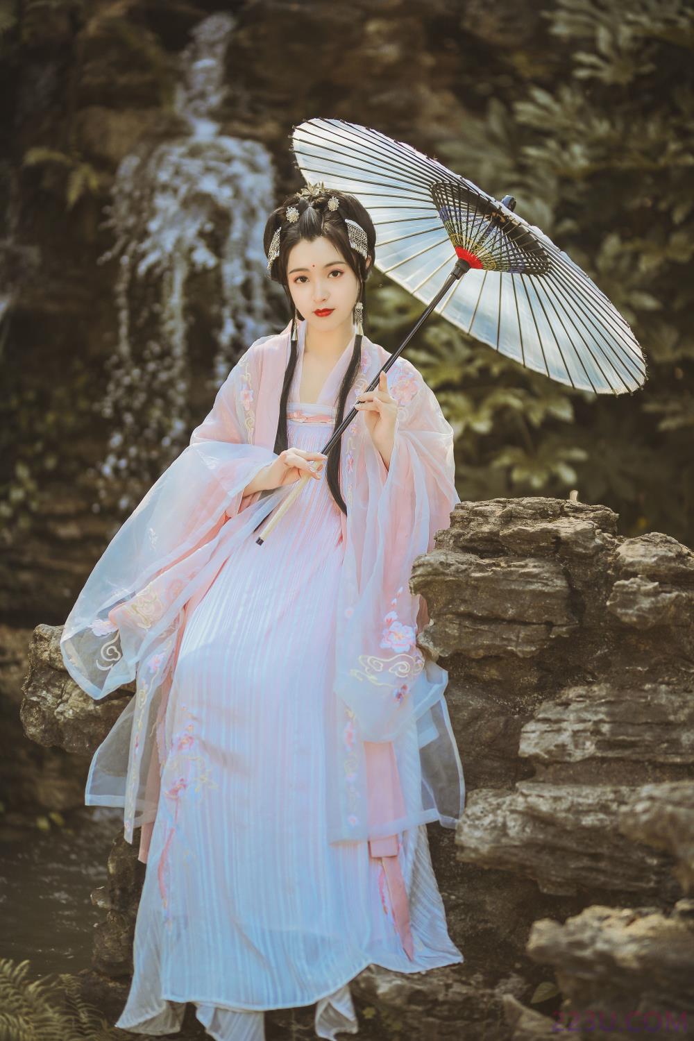 吟花酿 – 17P – 模特：佚名-艺语图