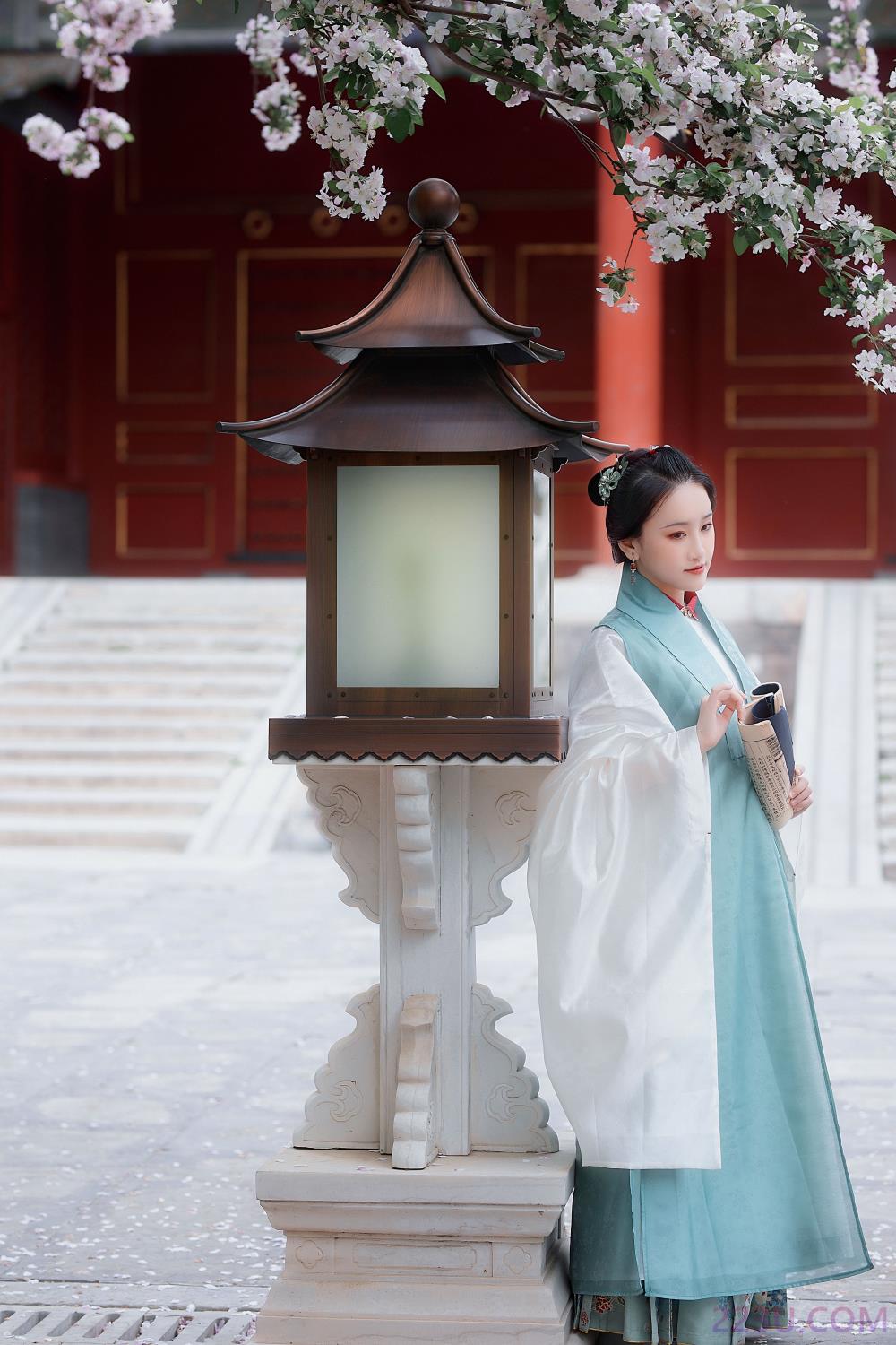 花想容 – 21P – 摄影：花间 – 模特：晴空空呐-艺语图