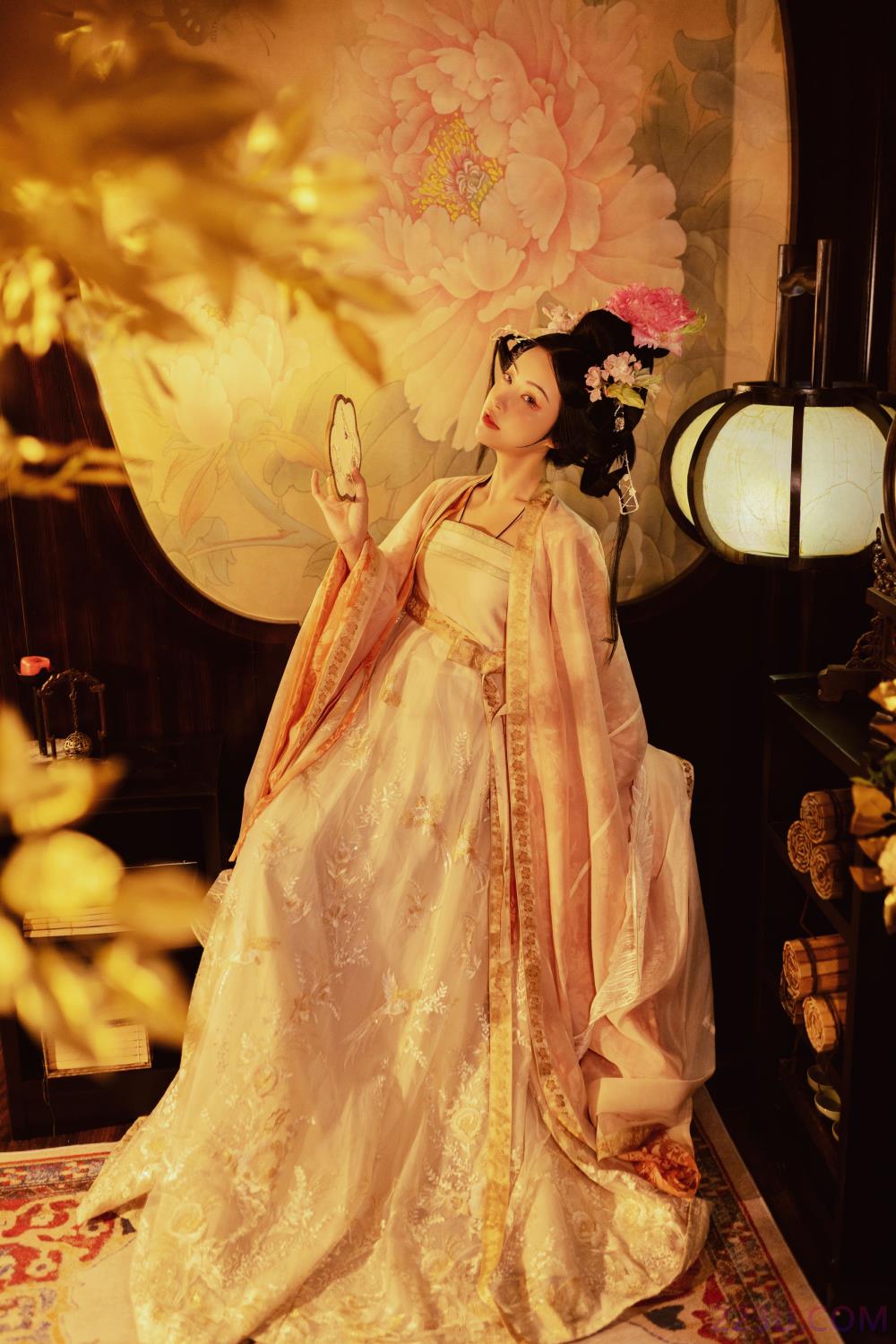 藏娇 – 21P – 摄影：青卿 – 模特：兰因-艺语图