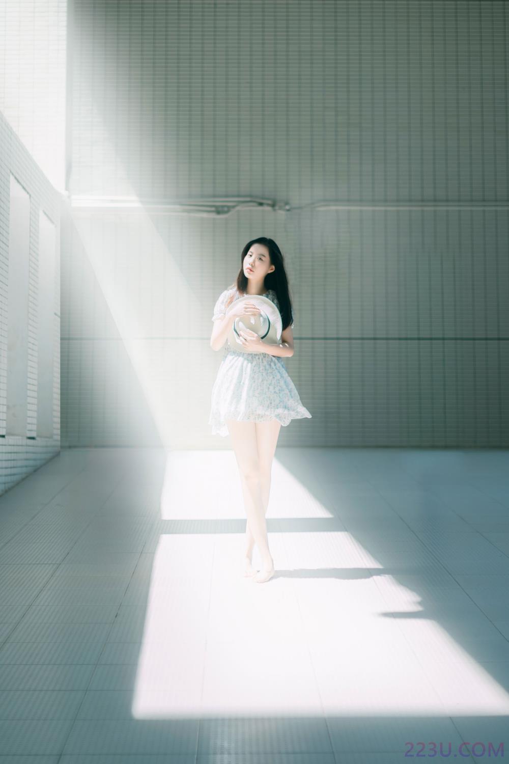 夏の彼女 – 25P – 摄影：若寒Rock – 模特：张潇云-艺语图