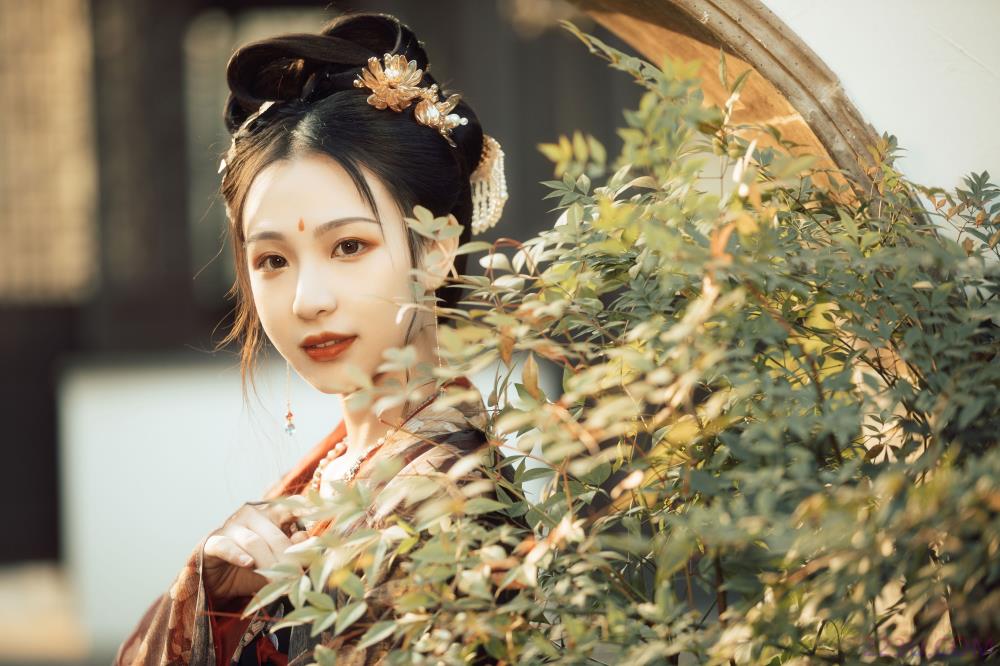 秋风辞 – 34P – 摄影：辜深深 – 模特：牧牧-艺语图