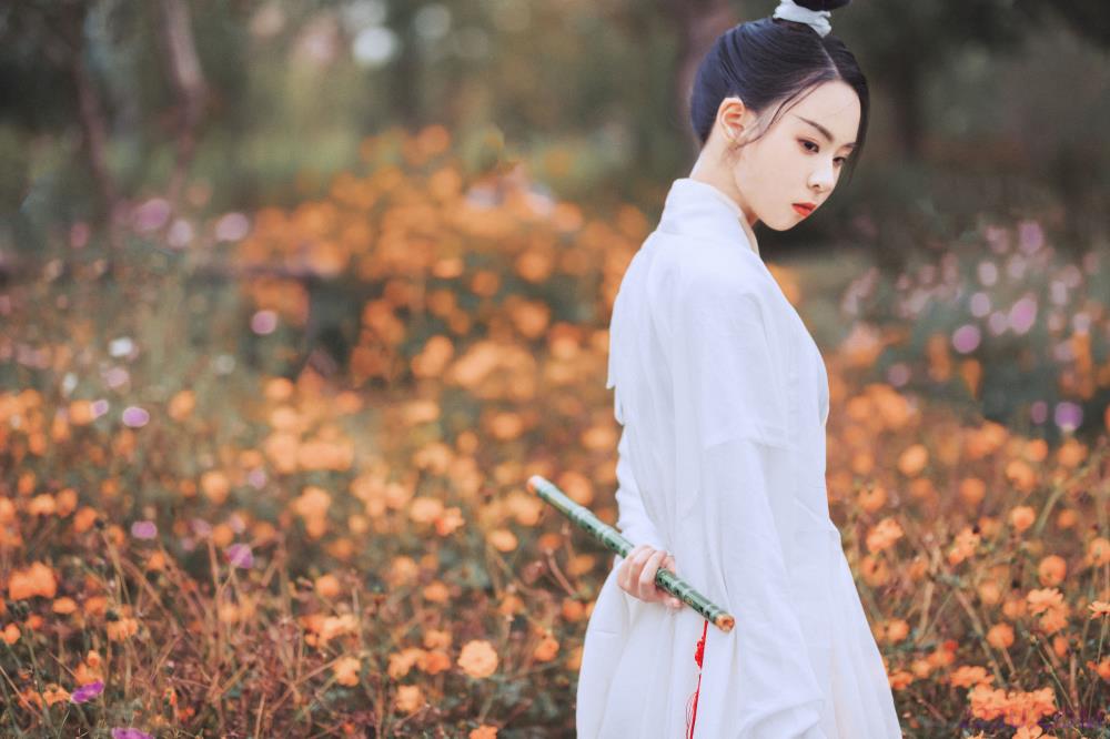 白衣隐 – 25P – 摄影：若寒Rock – 模特：冯友薇-艺语图