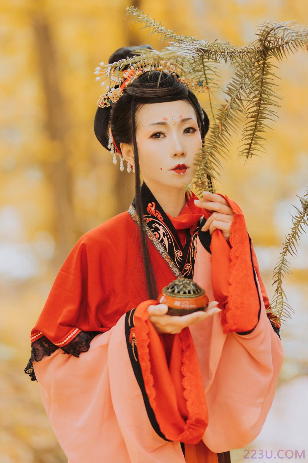 满地秋 – 26P – 摄影：若寒Rock – 模特：谭子-艺语图