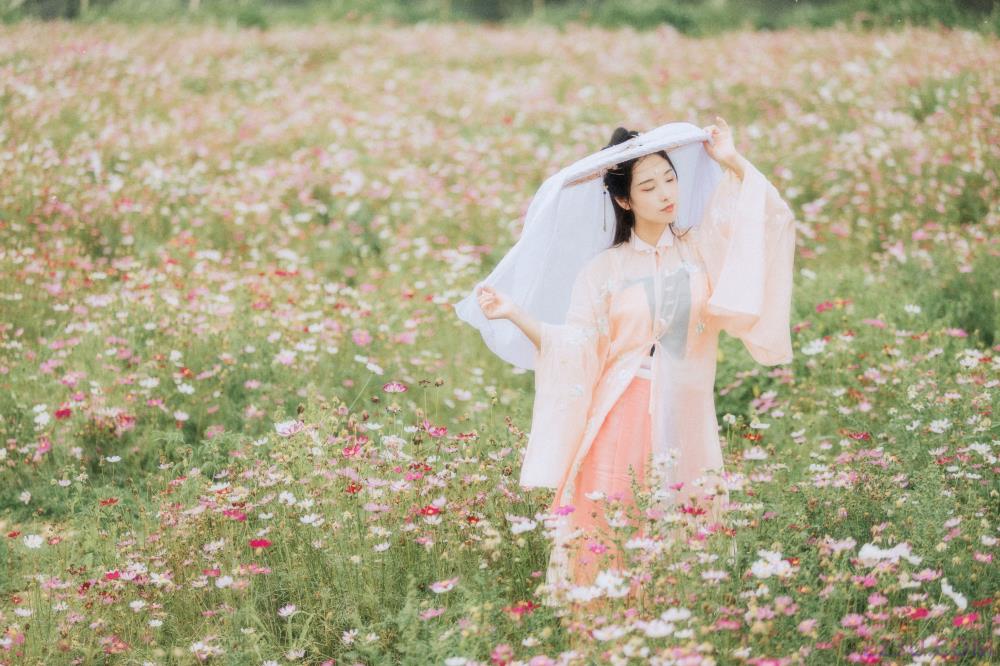 繁花孤影 – 22P – 摄影：若寒Rock – 模特：茶茶-艺语图