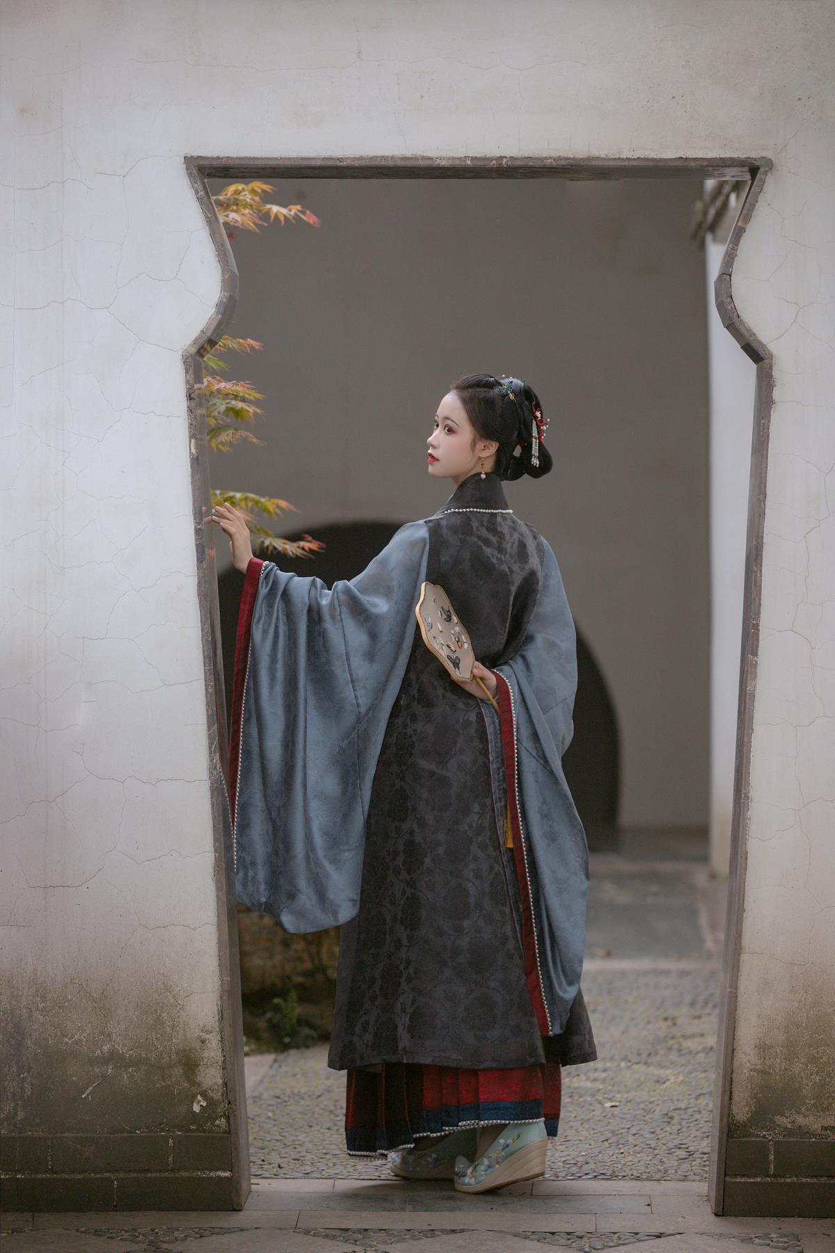 乐闲 - 摄影：孙淼淼_淼淼淼淼 - 模特：梨一依-艺语图