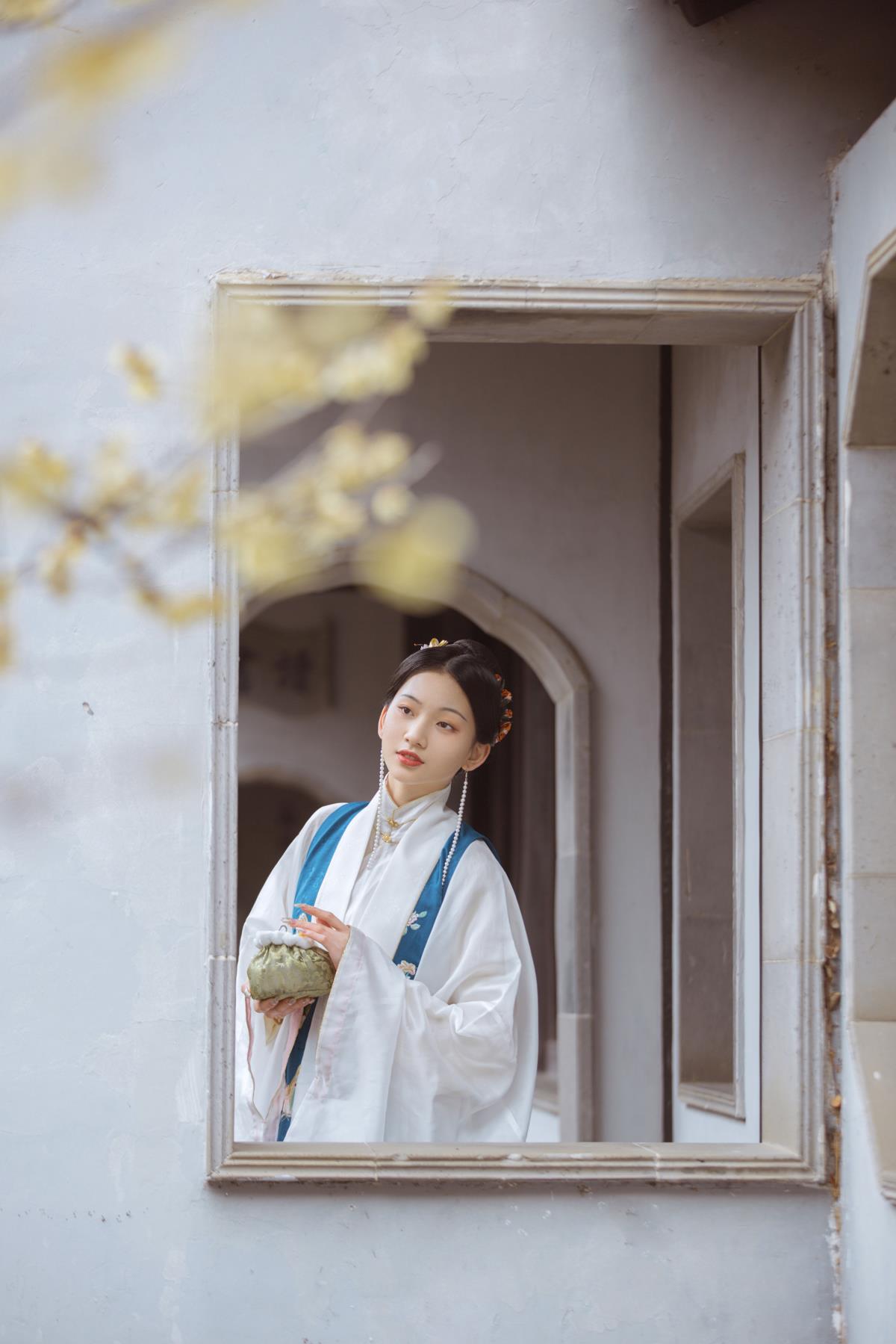 春事到桐花 - 摄影：双木嘉容 - 模特：二一芝-艺语图