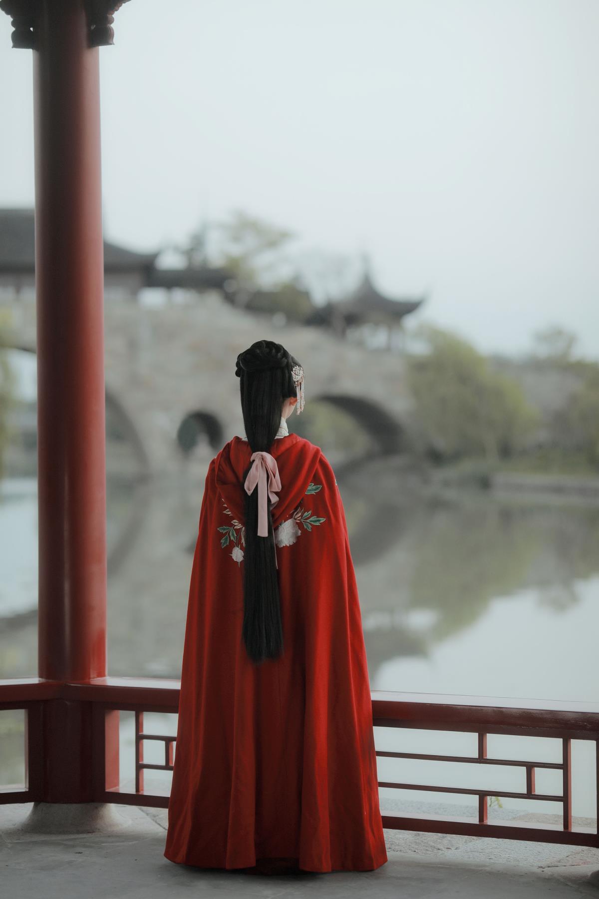 江南好，最好是红衣 - 摄影：子瞬 - 模特：墨愁眠-艺语图