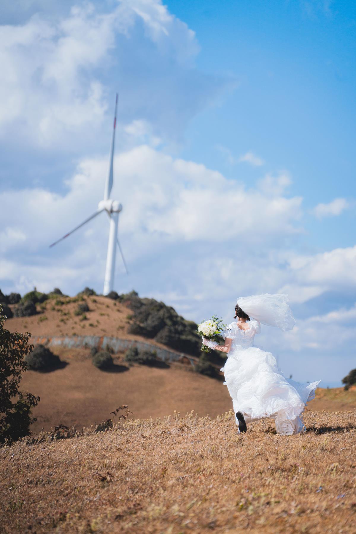 风车下的约定 – 摄影：西瓜呆毛汪 – 模特：木棉棉VwV-艺语图