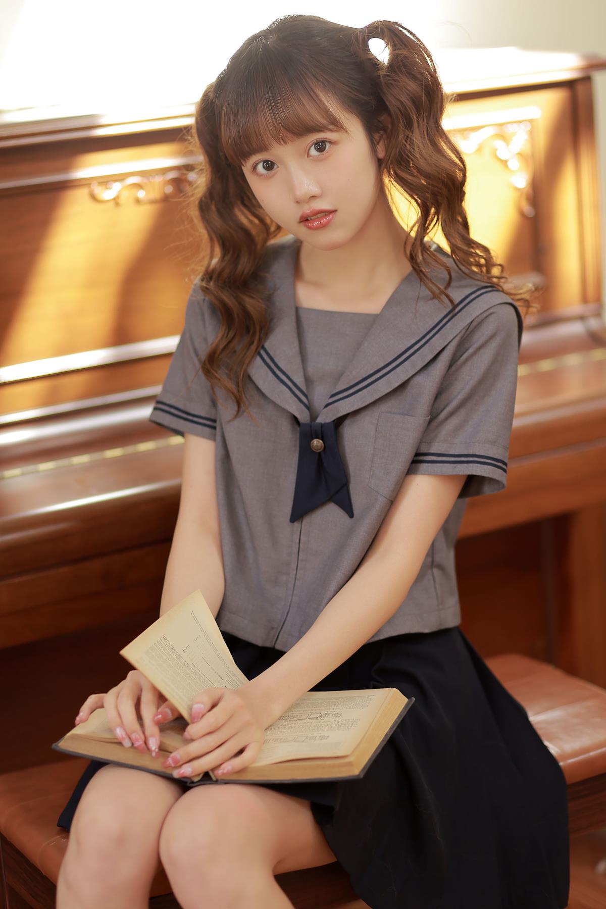 黑白琴键 - 摄影：z琼之之之 - 模特：-金鱼yu-艺语图