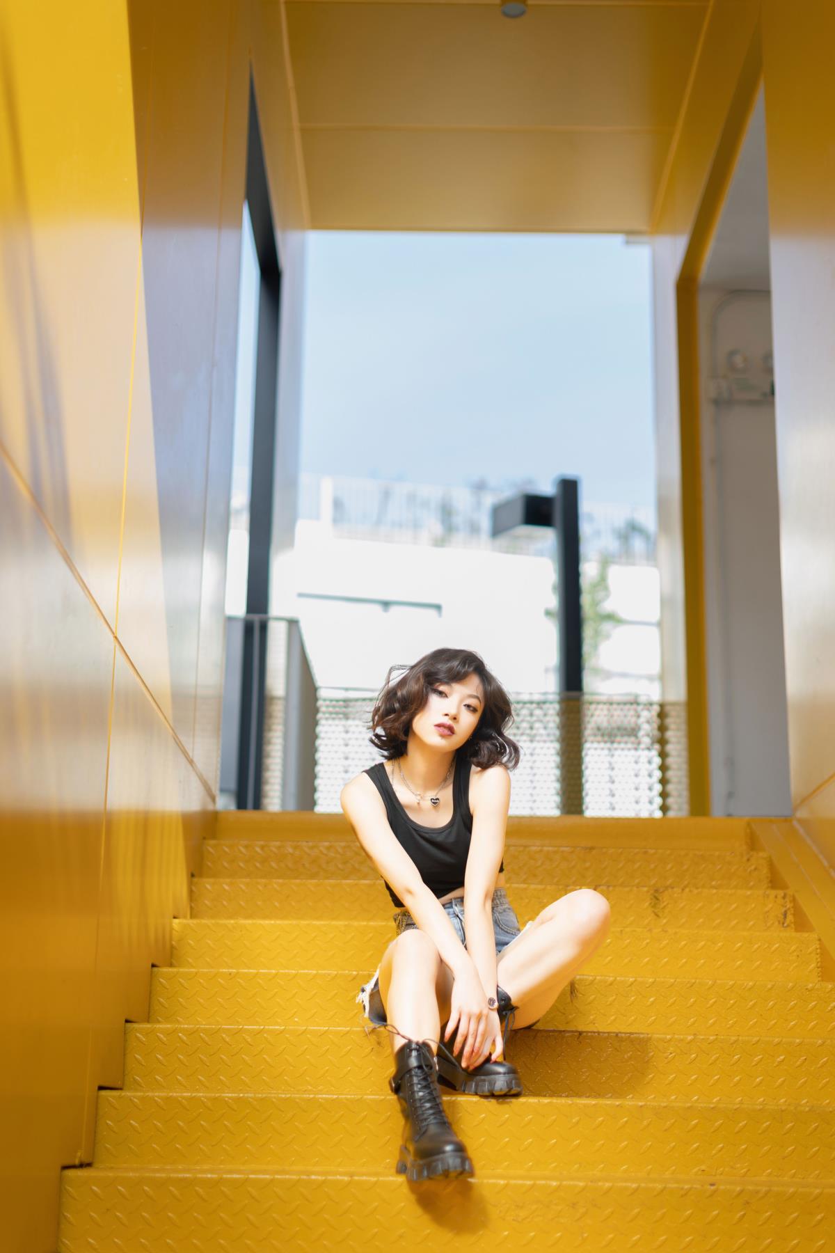 追光 - 摄影：乌蝇Gor - 模特：小玖-艺语图