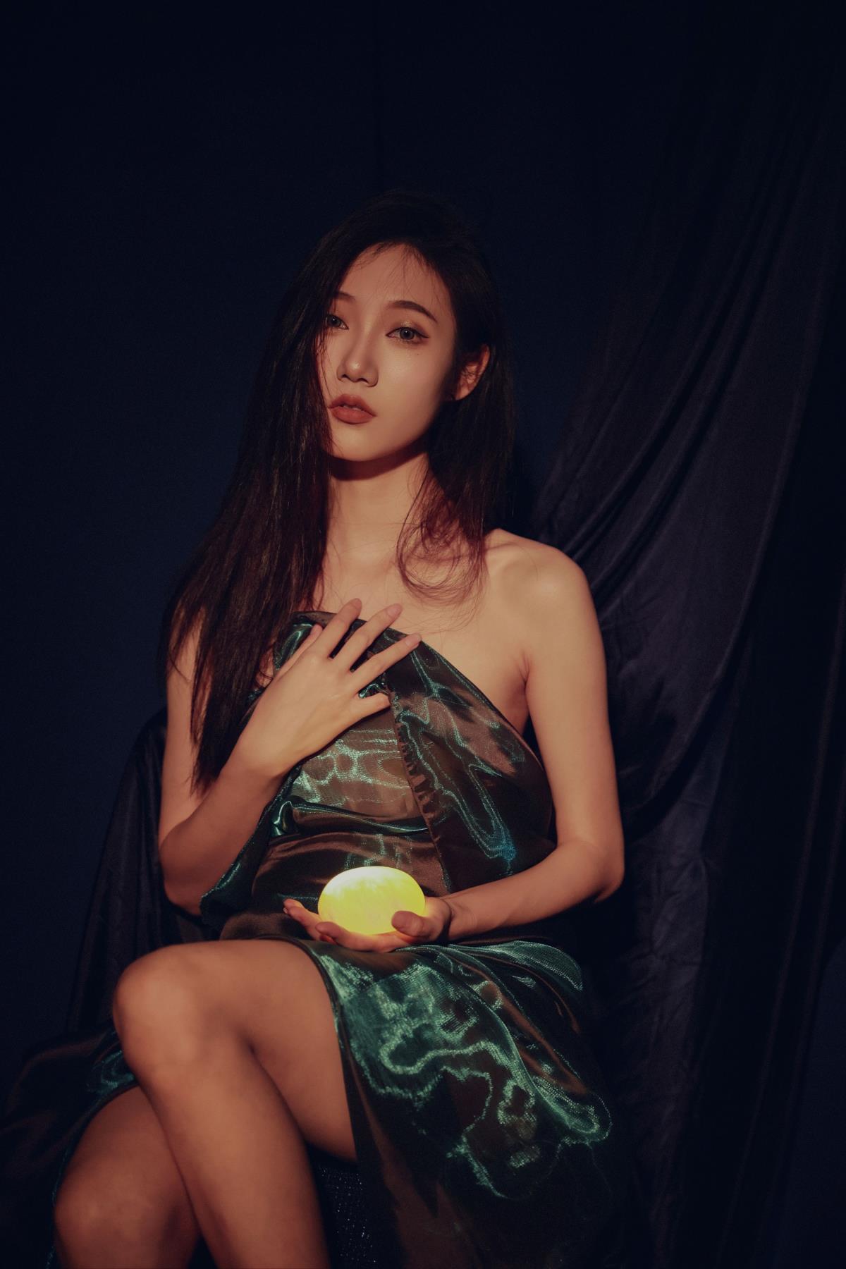 孤独星球 – 摄影：乌蝇Gor – 模特：o1ne万-艺语图