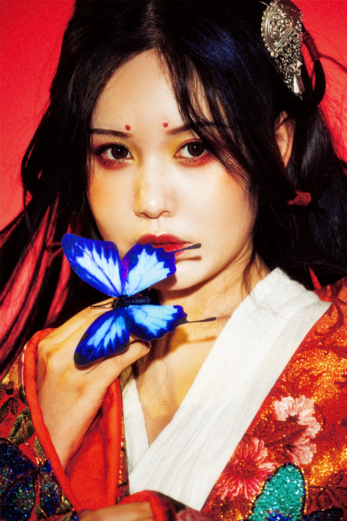 雨女 – 摄影：一口流心芝士 – 模特：英俊lulu酱-艺语图