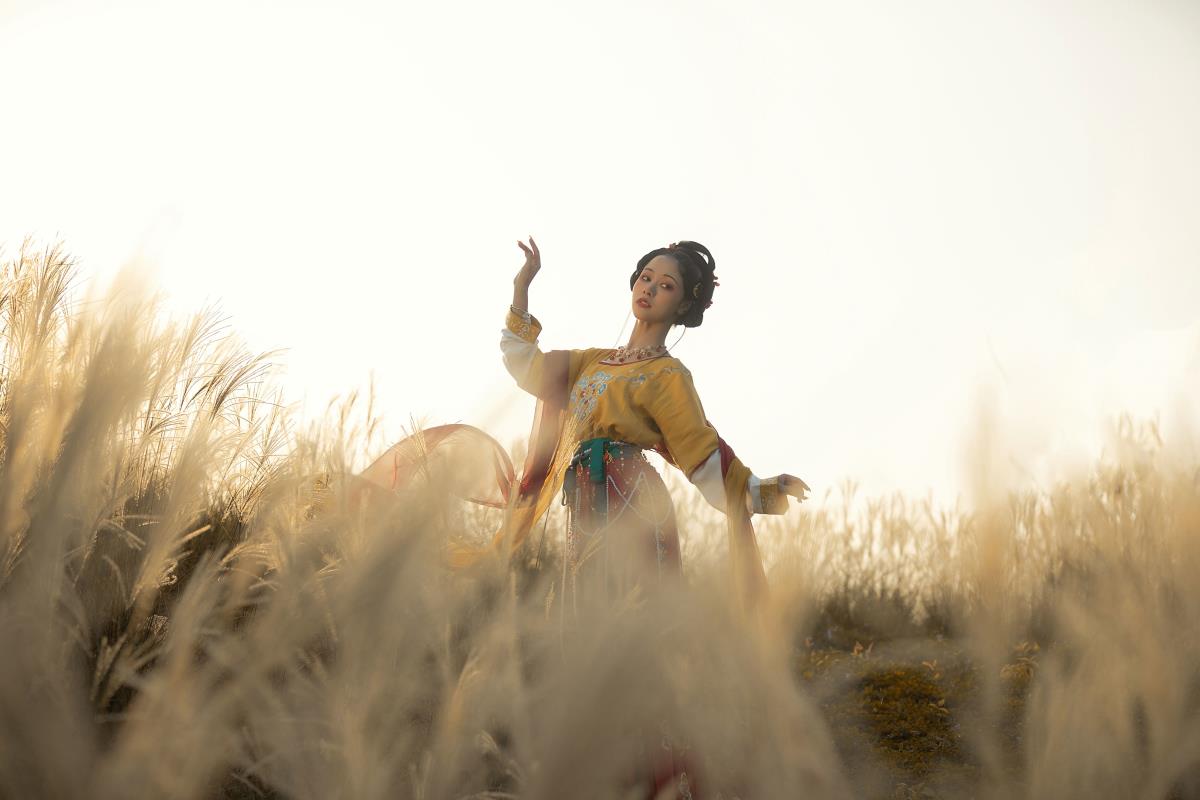 萋萋 - 摄影：孙淼淼_淼淼淼淼 - 模特：梨一依-艺语图