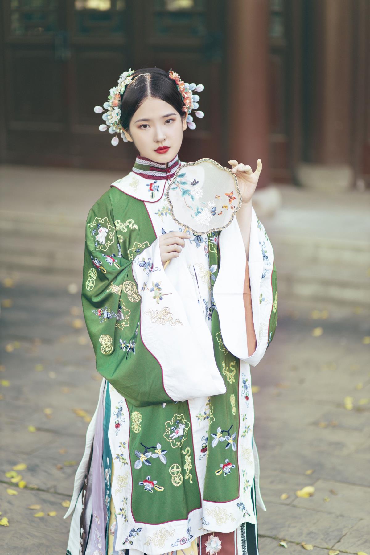 空念远 – 摄影：是吴小黑呀 – 模特：突突eiko___-艺语图