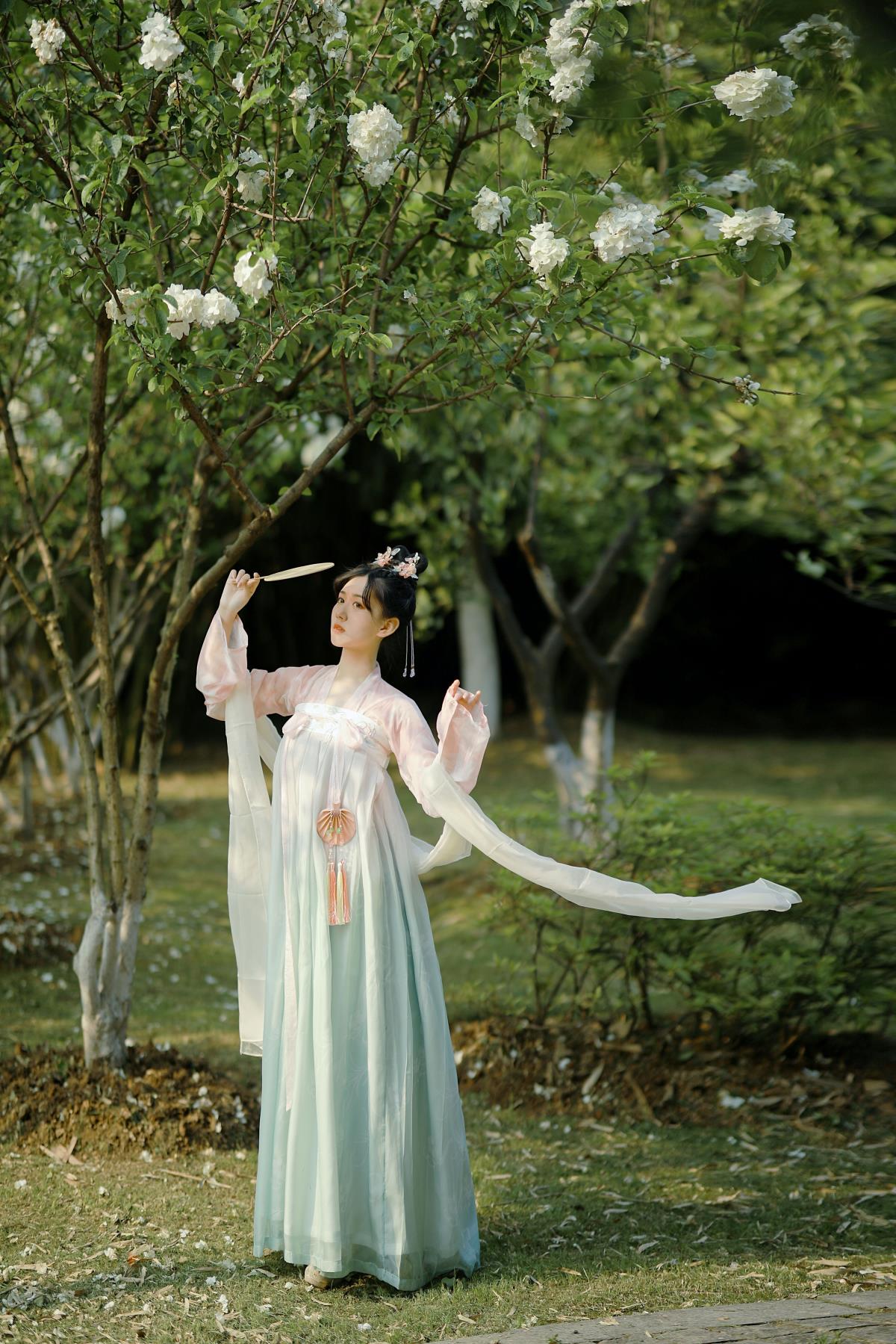 乐嫣 – 摄影：越路 – 模特：_三余_-艺语图