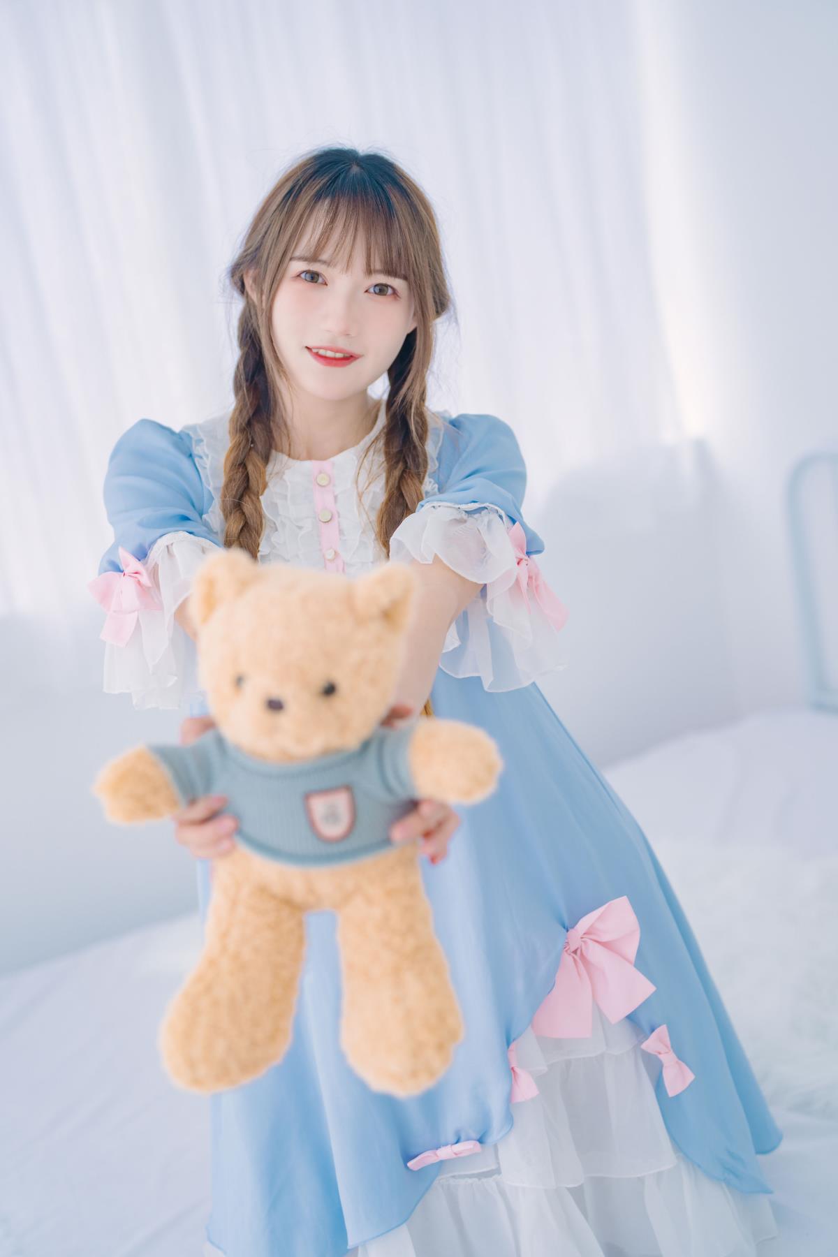 纯白色可爱 – 摄影：雷斯写真集 – 模特：兔子Zzz不吃胡萝卜-艺语图