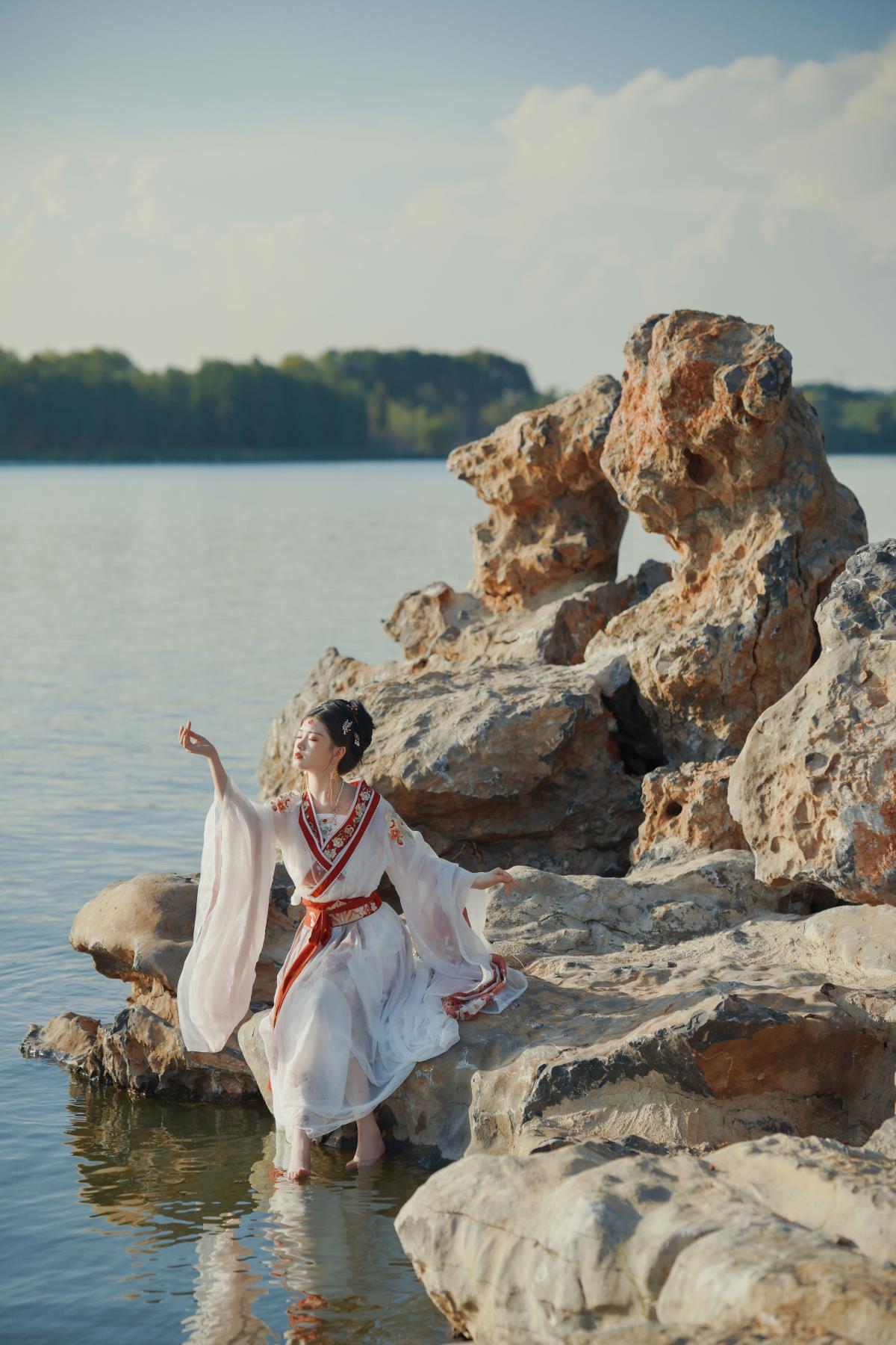 总有人间一两风 - 摄影：随遇 - 模特：悦璃-艺语图