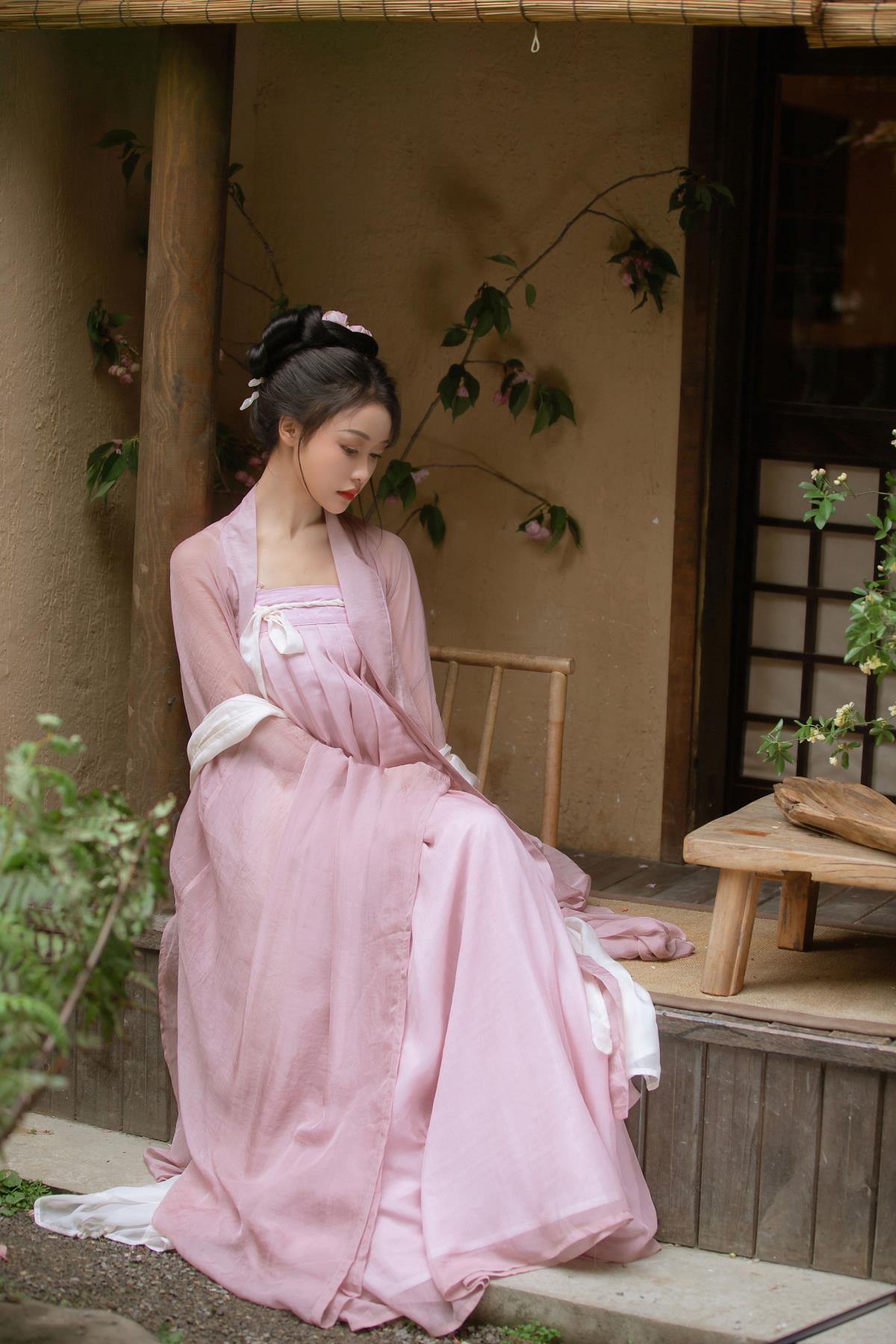 春日宴 - 摄影：孙淼淼_淼淼淼淼 - 模特：梨一依-艺语图