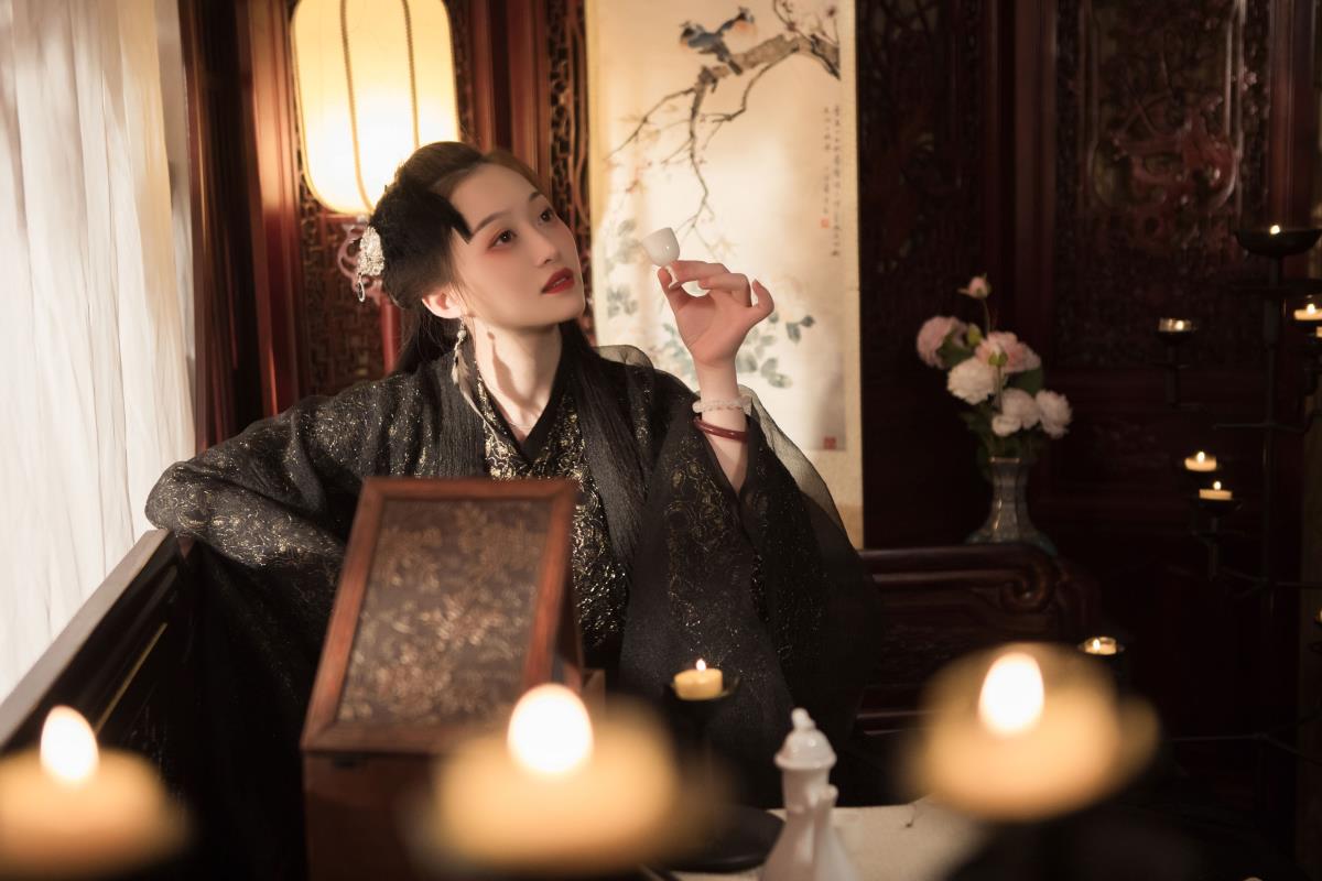 梅三娘 - 摄影：沉诗思 - 模特：小棉花-艺语图