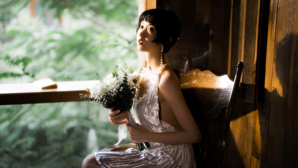 花束里的浪漫 – 摄影：西瓜呆毛汪 – 模特：木棉棉VwV-艺语图