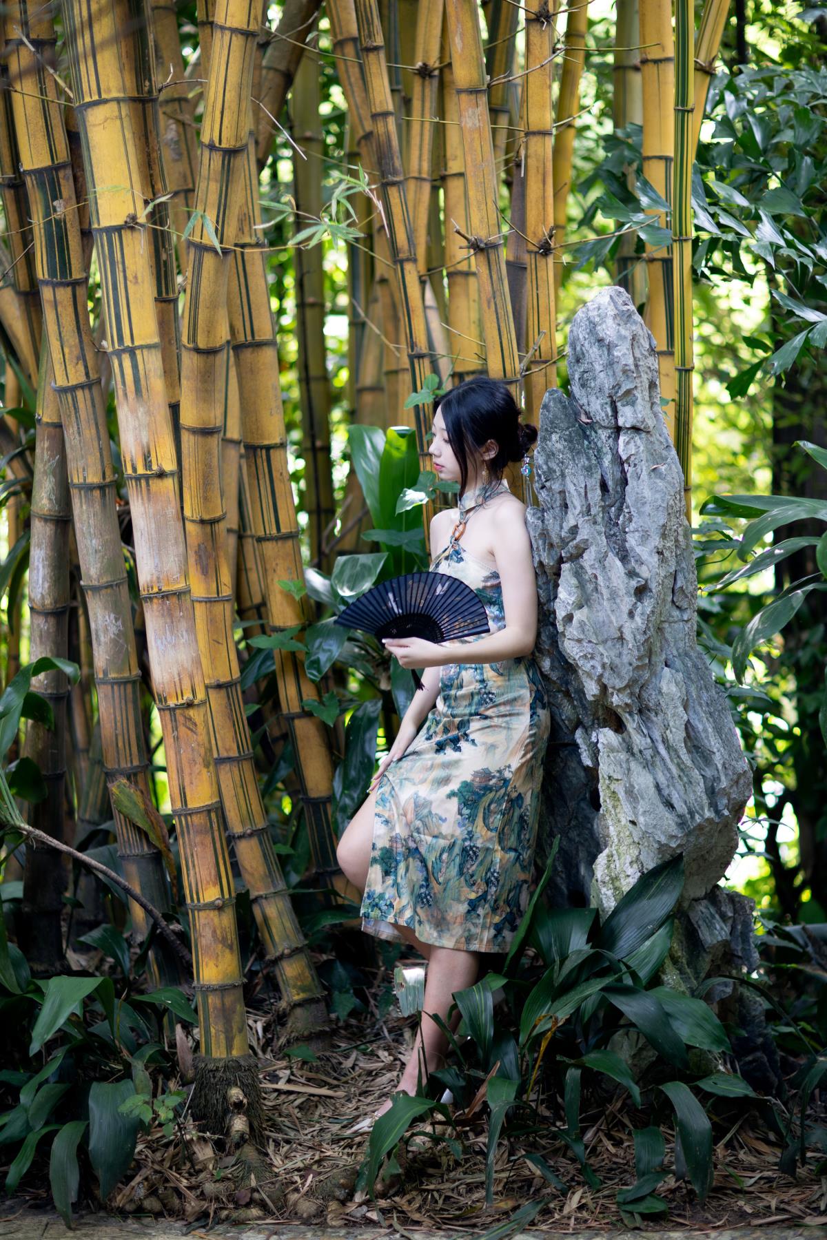 只此青绿 - 摄影：大千Gz - 模特：你也是小蛋挞吗-艺语图