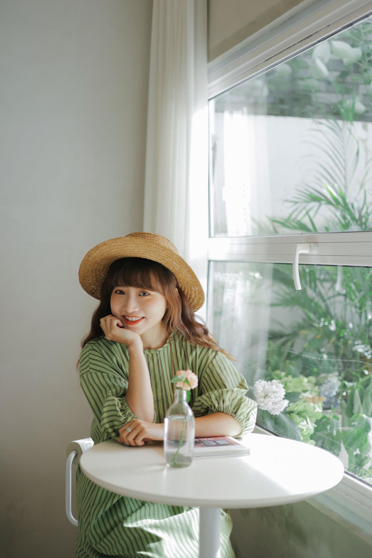 咖啡厅的午后 - 摄影：蓝胖子 - 模特：蓝胖子-艺语图