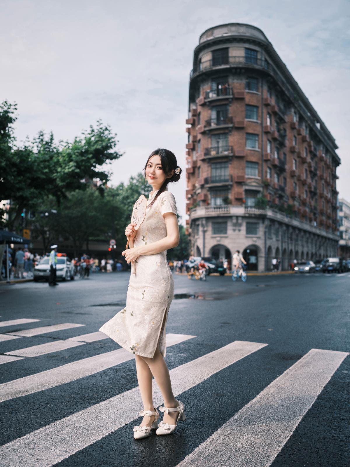现代旗袍 - 摄影：tiandi - 模特：小飞鸟同学-艺语图