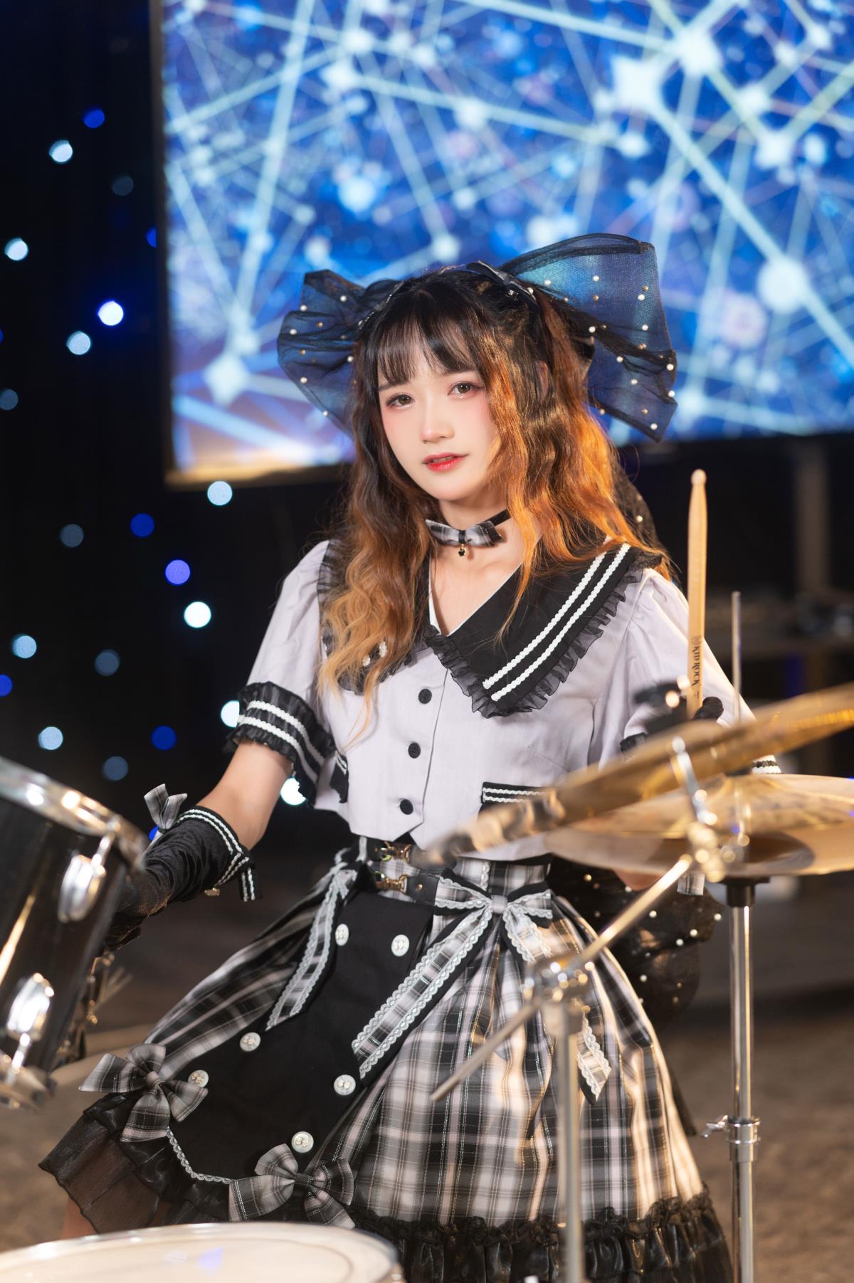 和我一起吧 – 摄影：魔颜社D叔 – 模特：兔子Zzz不吃胡萝卜-艺语图