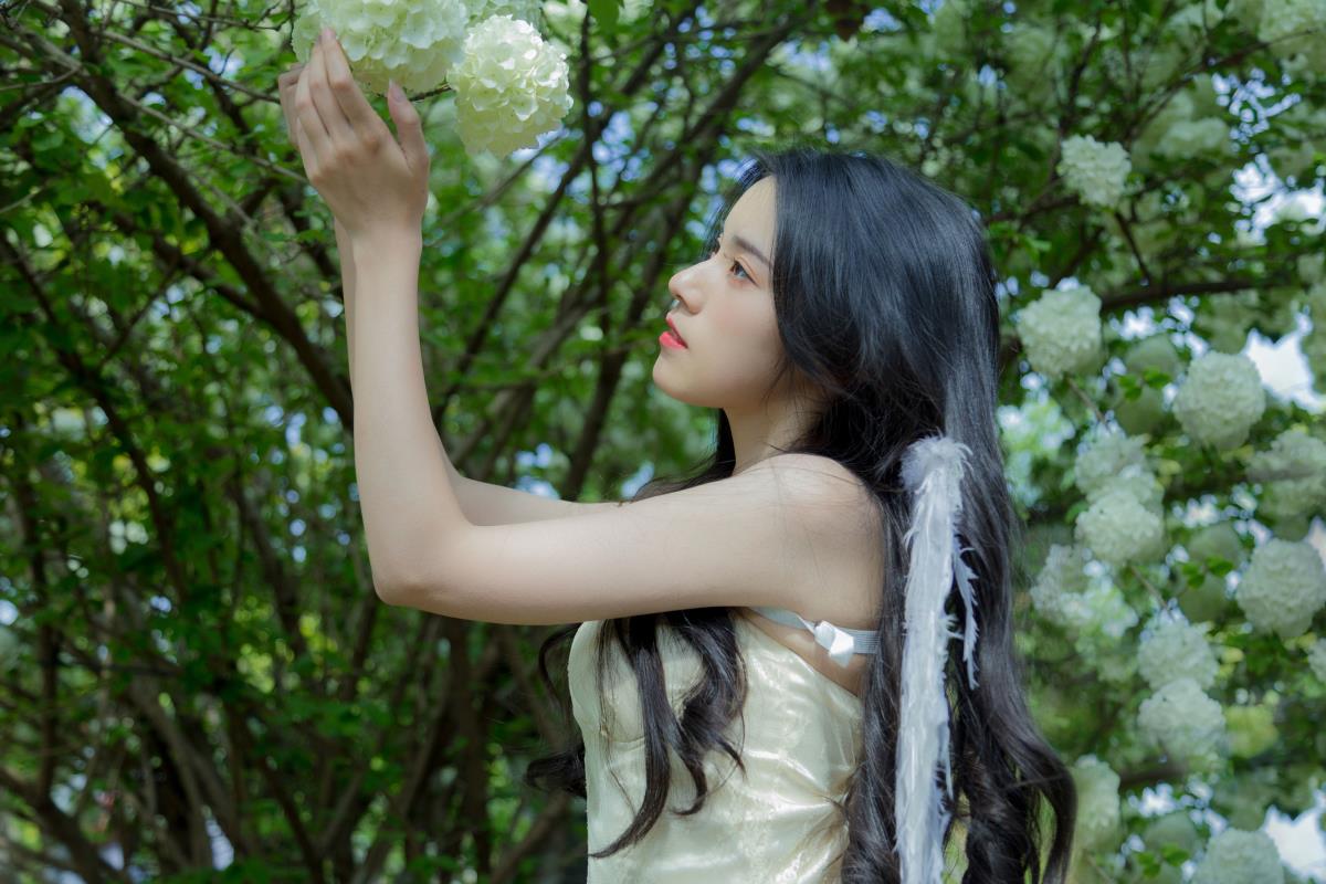 轻轻 - 摄影：LLL_Lia_ - 模特：靜鏡婧-艺语图