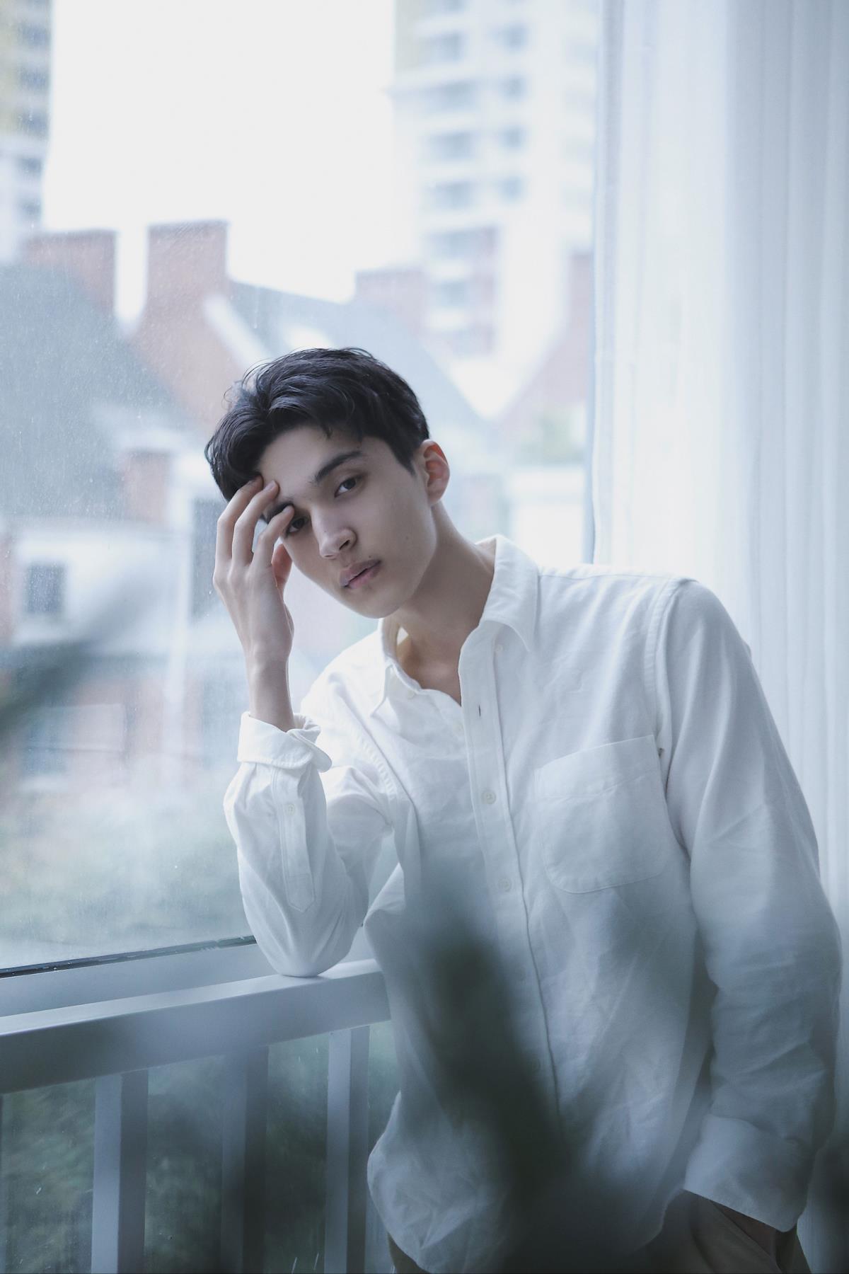 白 - 摄影：摄影师暗栀 - 模特：_Talsu-艺语图