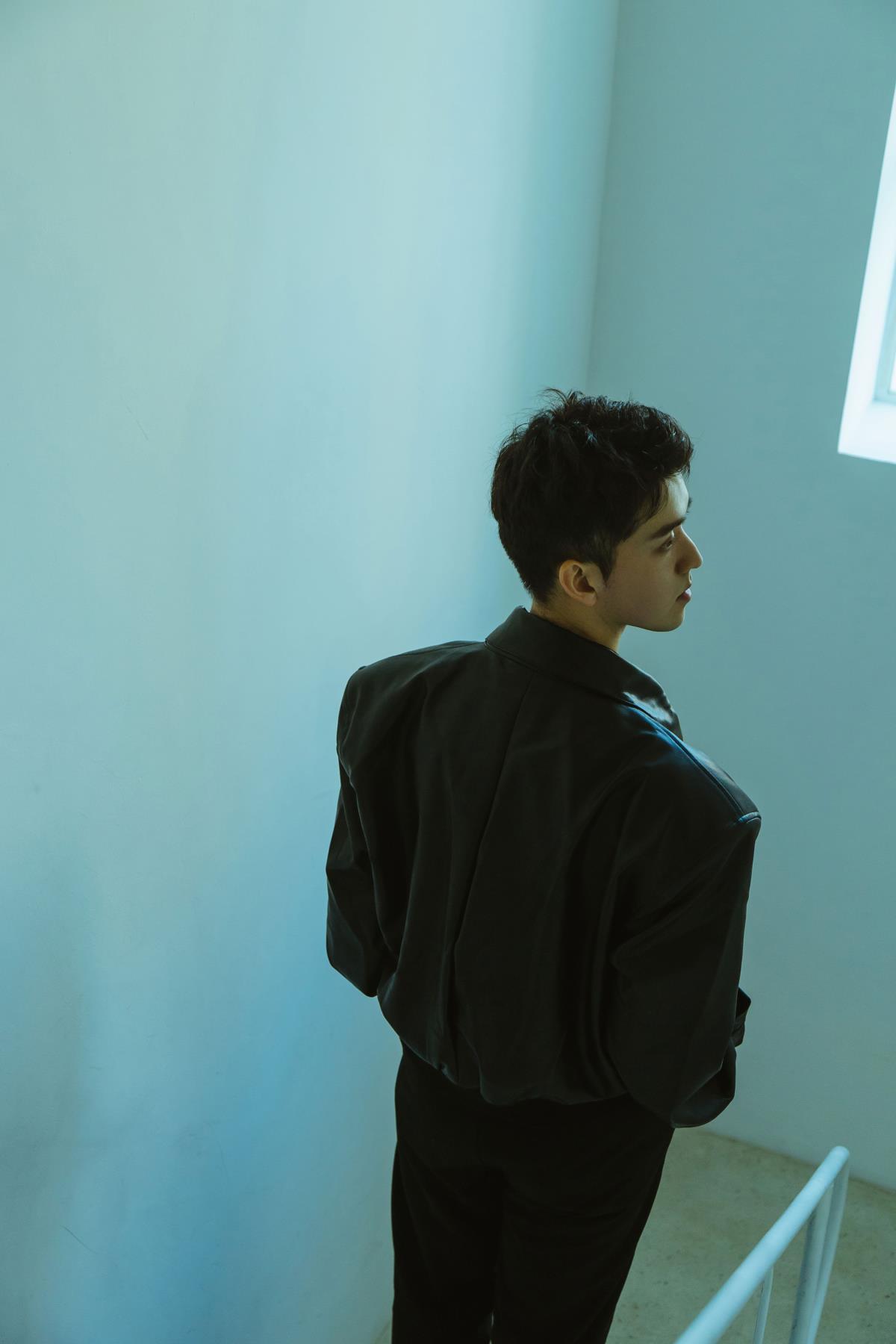 黑夹克 - 摄影：倾海的小健健呀 - 模特：奥沙里-艺语图