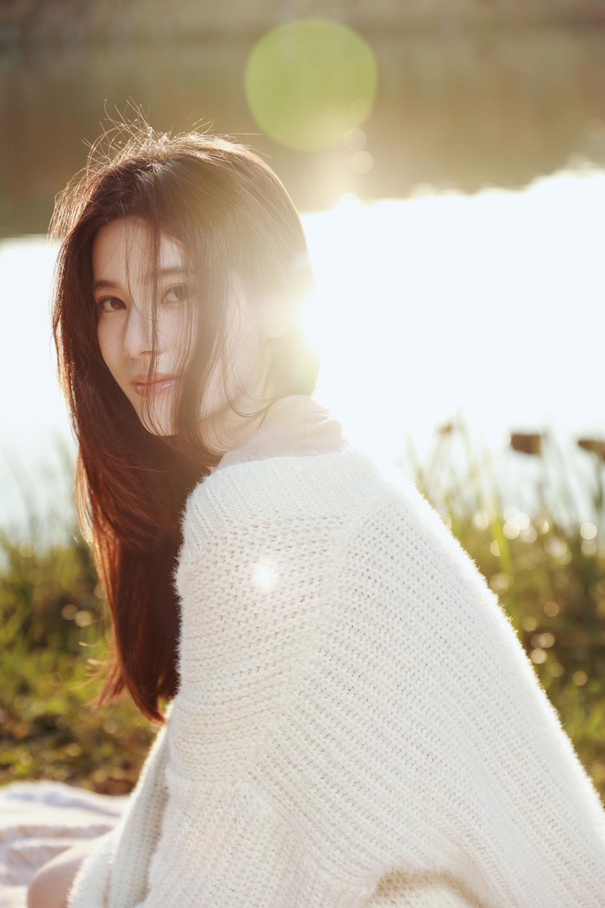 温柔的光与你 – 摄影：双子恒画摄影 – 模特：诗诗-艺语图