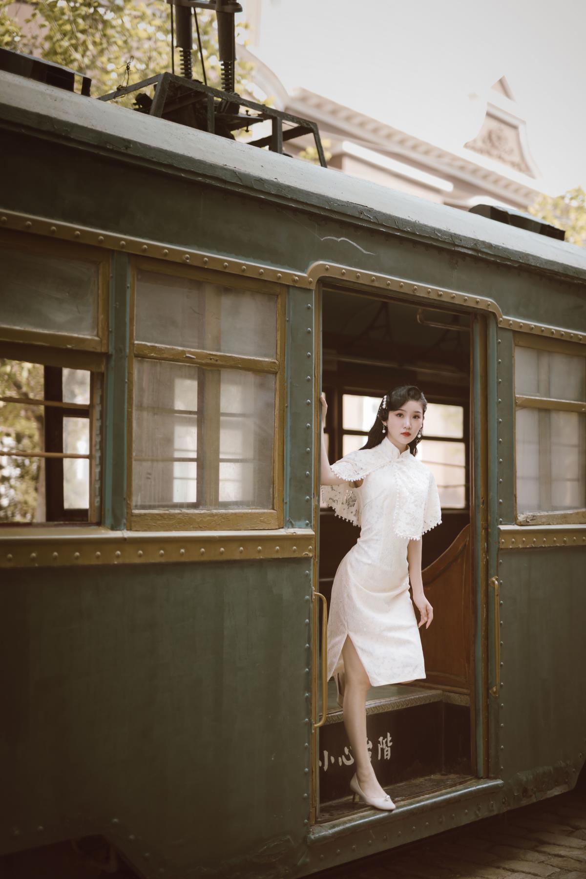 老城故事 - 摄影：倾海的小健健呀 - 模特：相望回首喵喵喵-艺语图