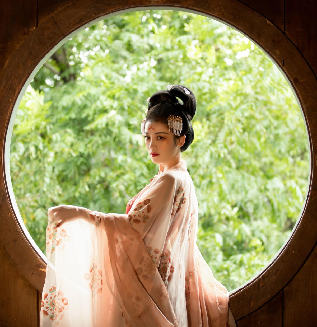 阙楼霓裳 – 摄影：温言 – 模特：清沅斋-艺语图