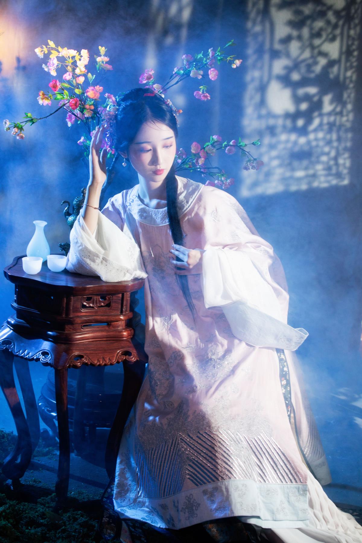 清平乐 – 摄影：一口流心芝士 – 模特：君君-艺语图