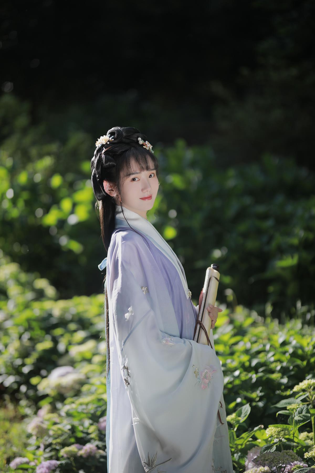 风有约，花不误 – 摄影：阿录- – 模特：甜甜阑-艺语图