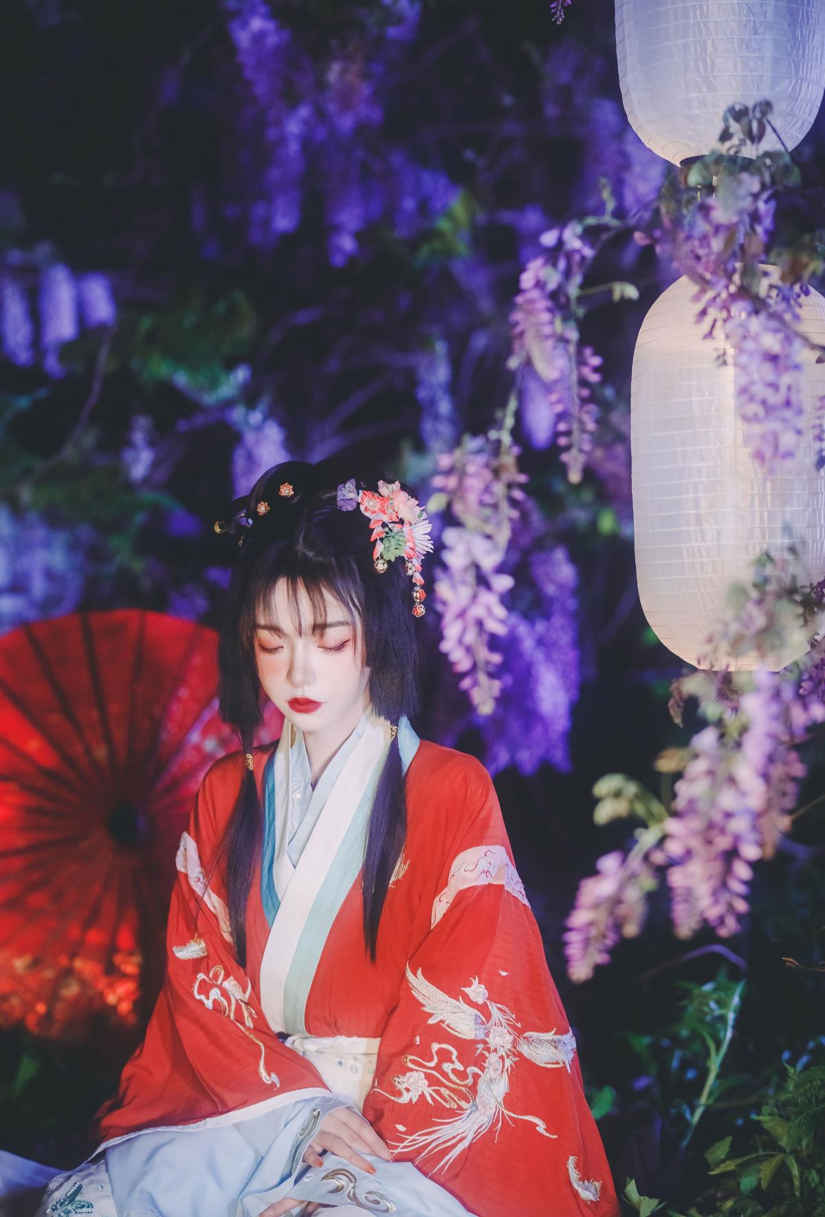 紫藤赋 – 摄影：凤归尘 – 模特：丸子-艺语图