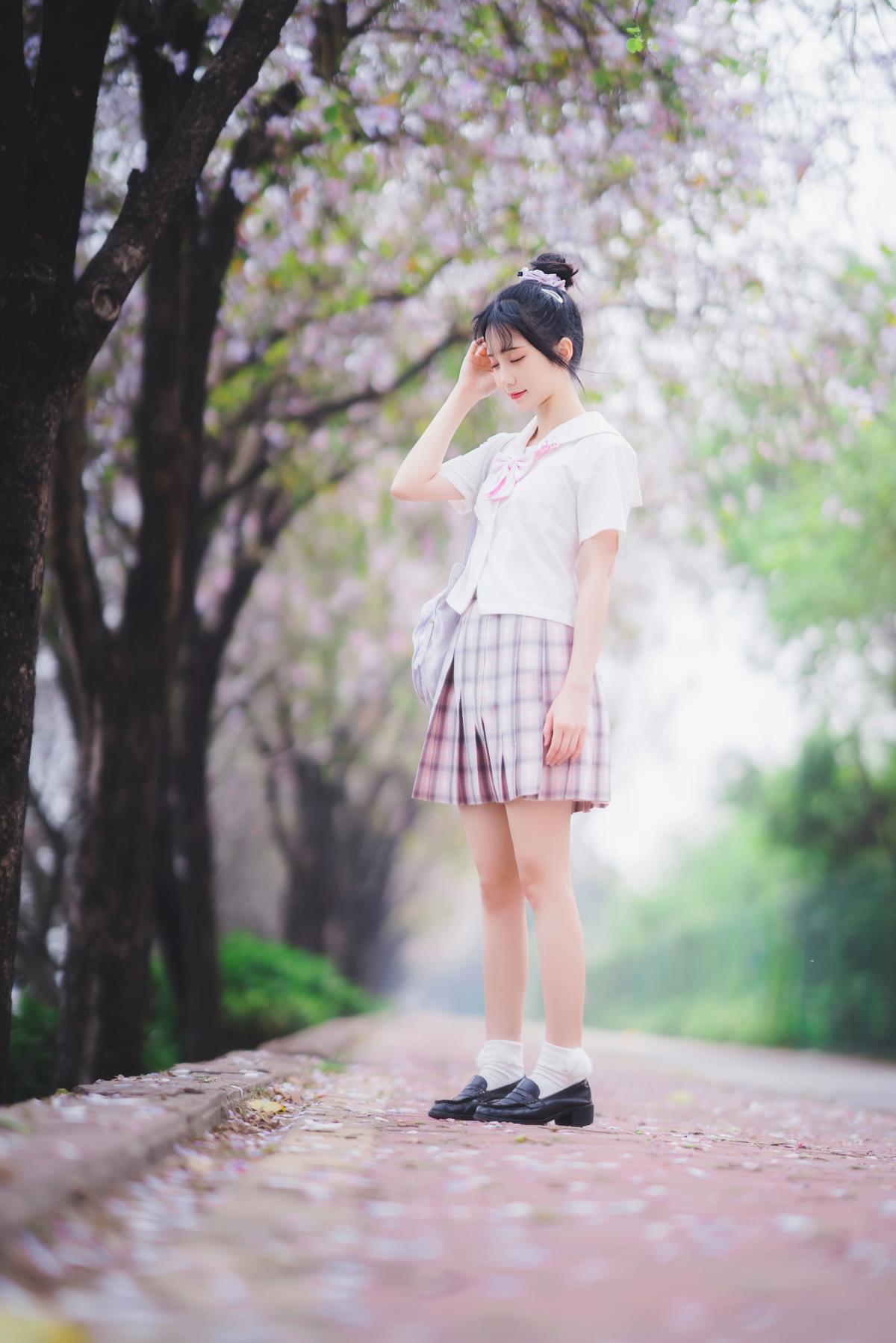 花与少女 – 摄影：西瓜呆毛汪 – 模特：思涼poi-艺语图