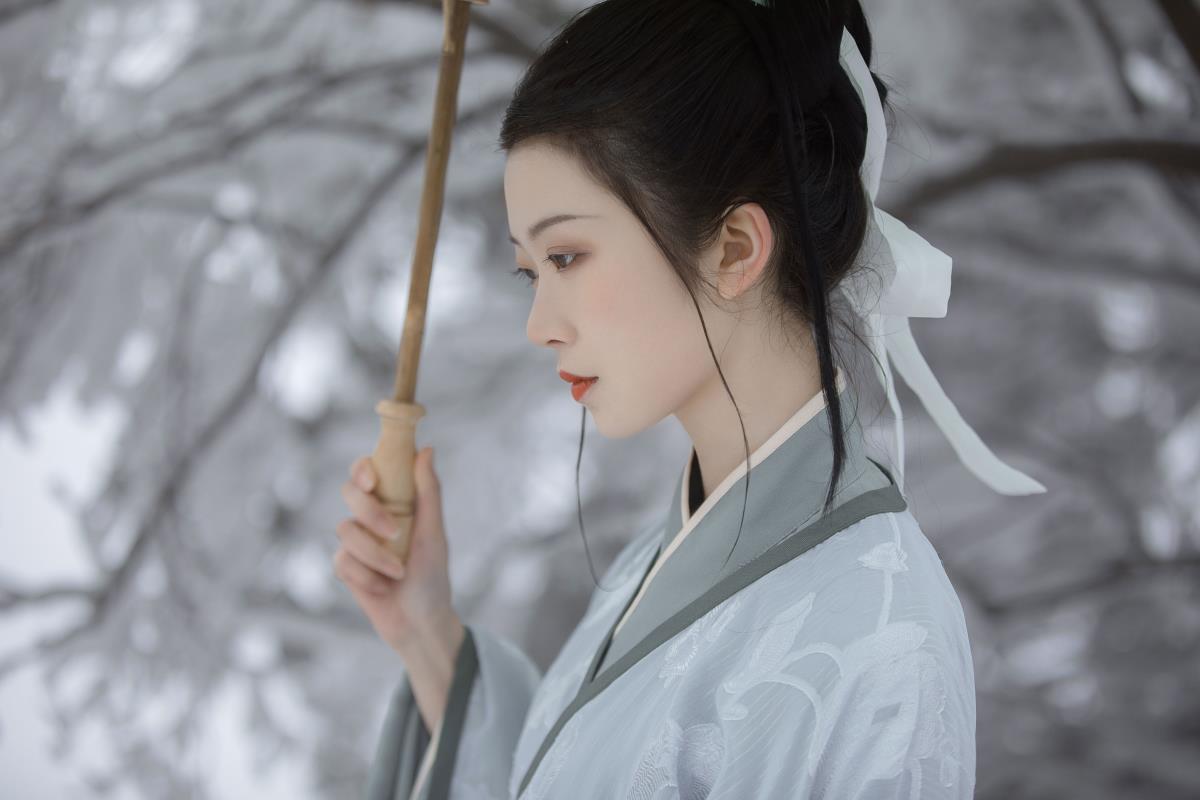 浮萍 - 摄影：弓长歌 - 模特：二鱼阿-艺语图