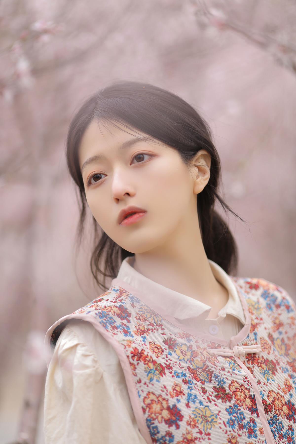 请等等 – 摄影：Sa娇少女写真馆 – 模特：徐嘉悦-艺语图