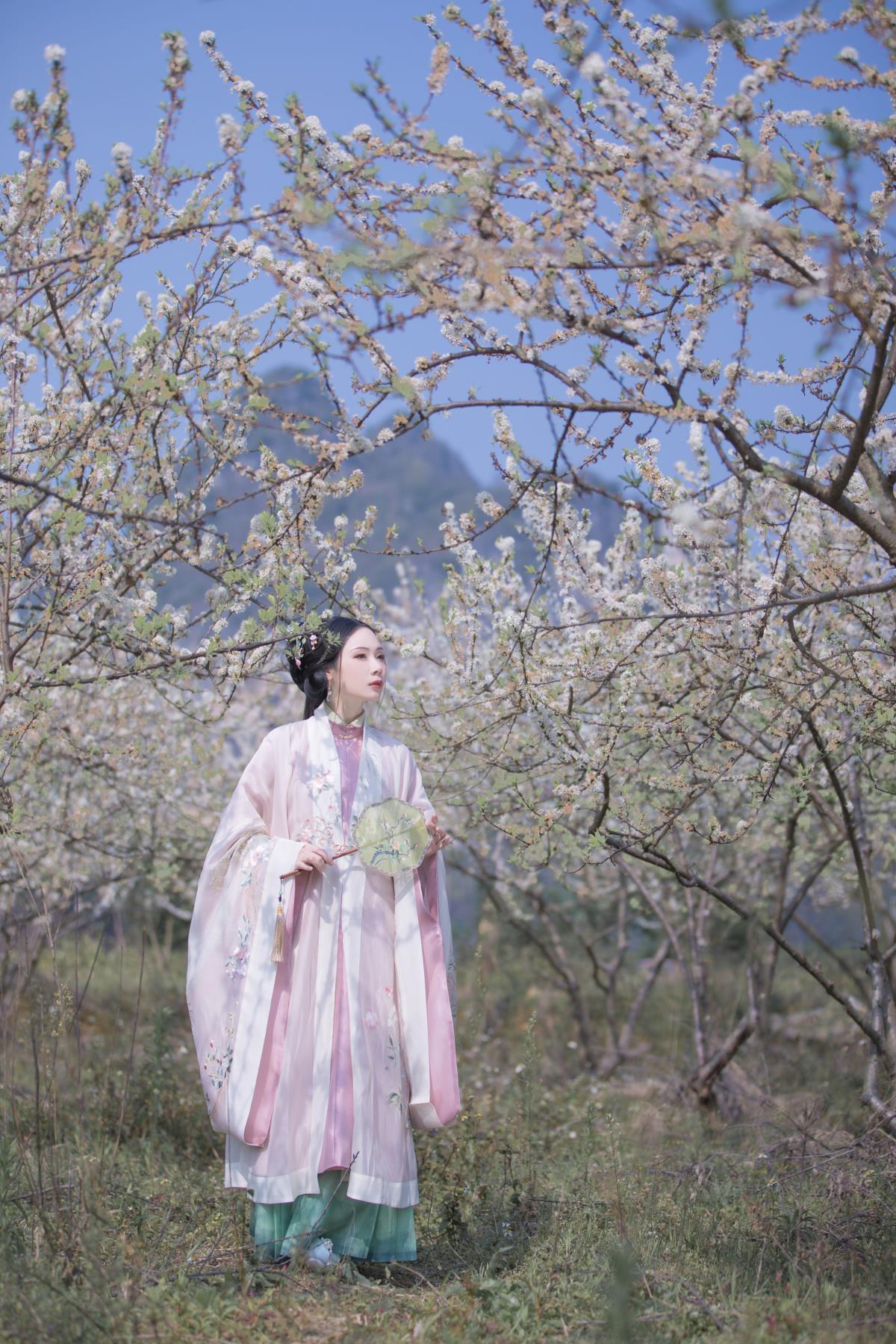 疏影 – 摄影：沉诗思 – 模特：疏影-艺语图