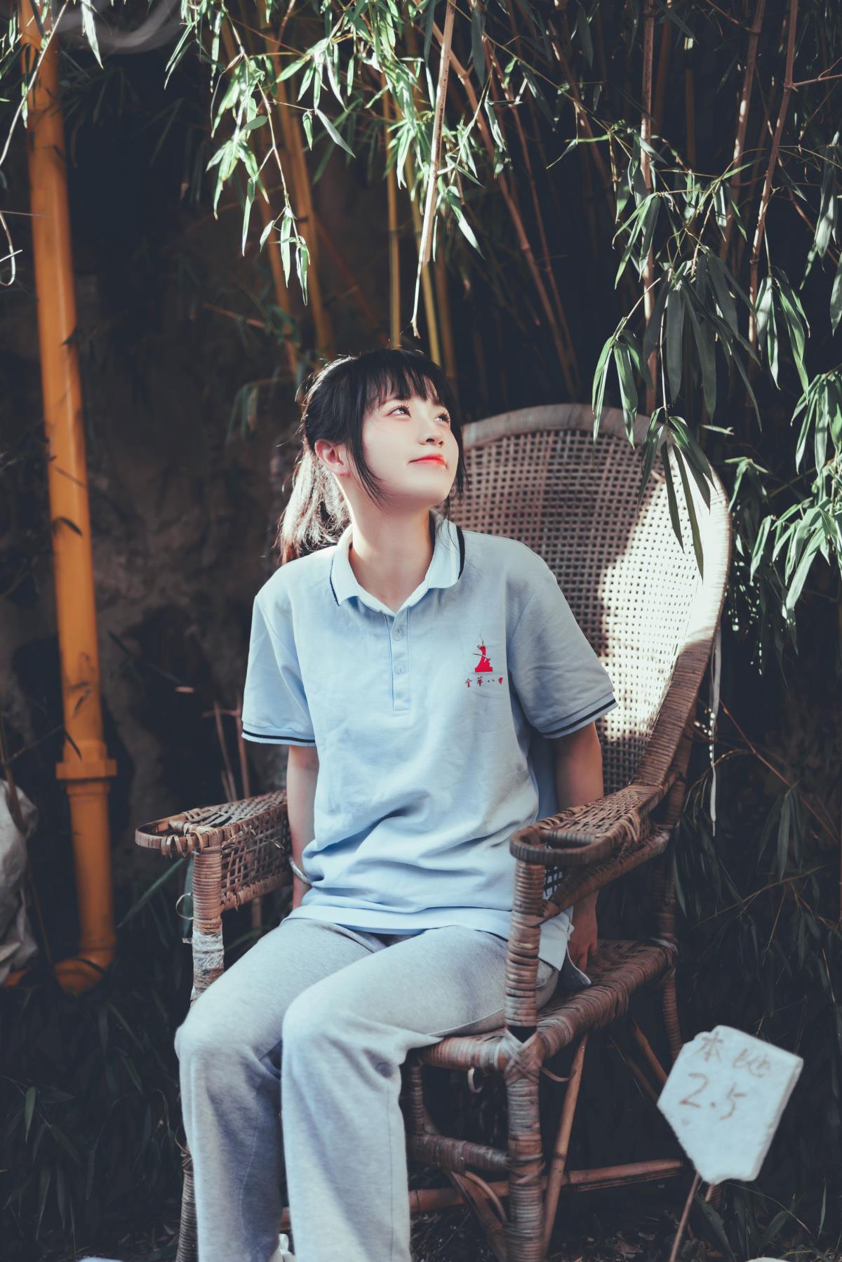 校服少女 – 摄影：西瓜呆毛汪 – 模特：肥宅糖糖子-艺语图