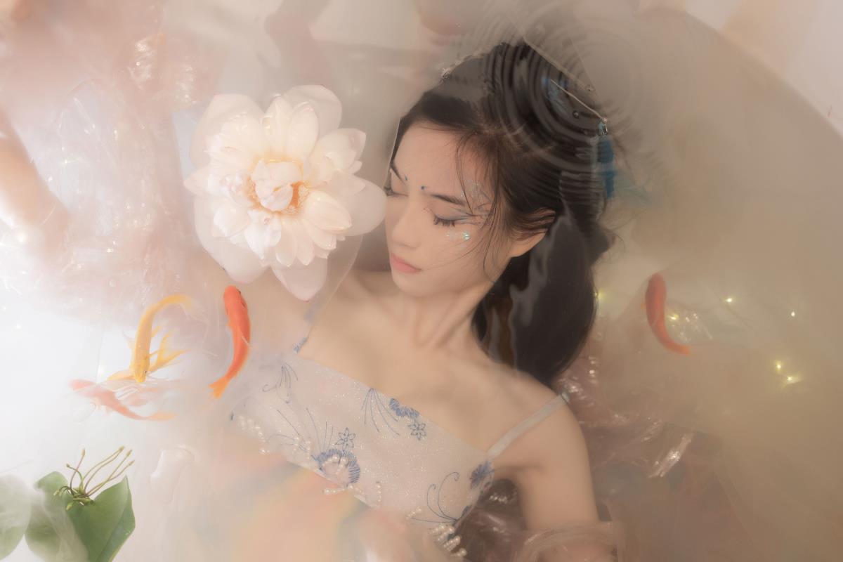 真金鱼姬 – 摄影：魔颜社D叔 – 模特：贰加六-艺语图