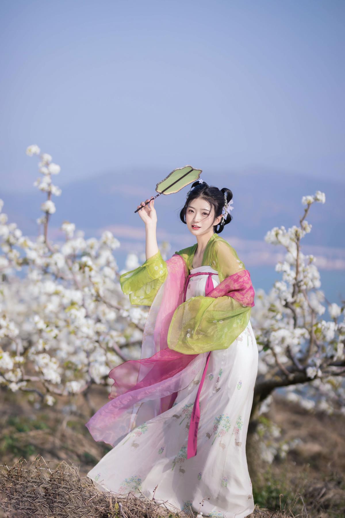 春晴 – 摄影：安风_Wind – 模特：nya酱的铃铛铛-艺语图