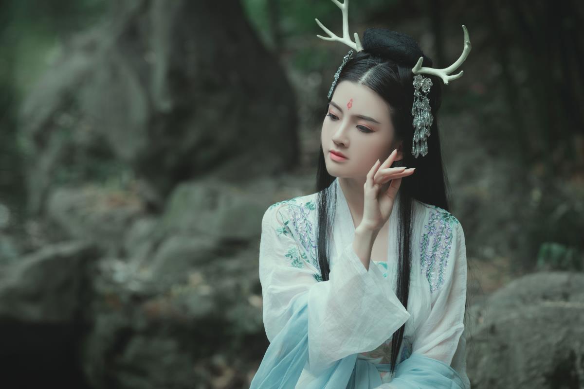 夫诸 – 摄影：魔颜社D叔 – 模特：Tifa丁小妮-艺语图