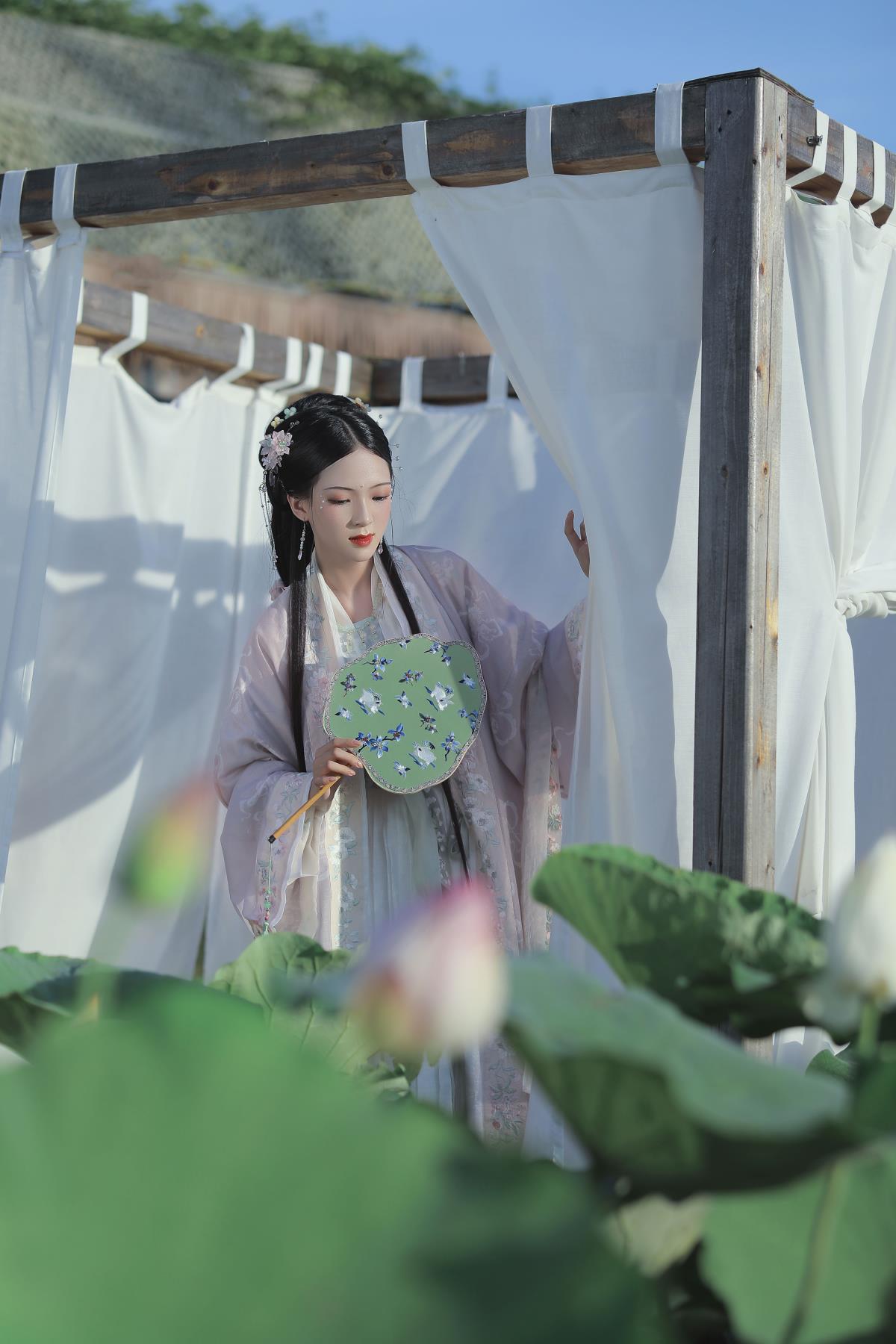 芙蓉 – 摄影：沉诗思 – 模特：ella-艺语图