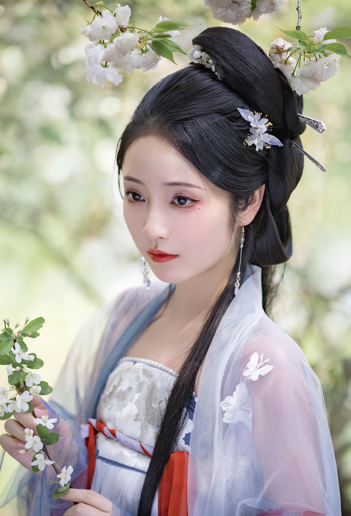 春 - 摄影：花间 - 模特：小温暖想要个大太阳-艺语图