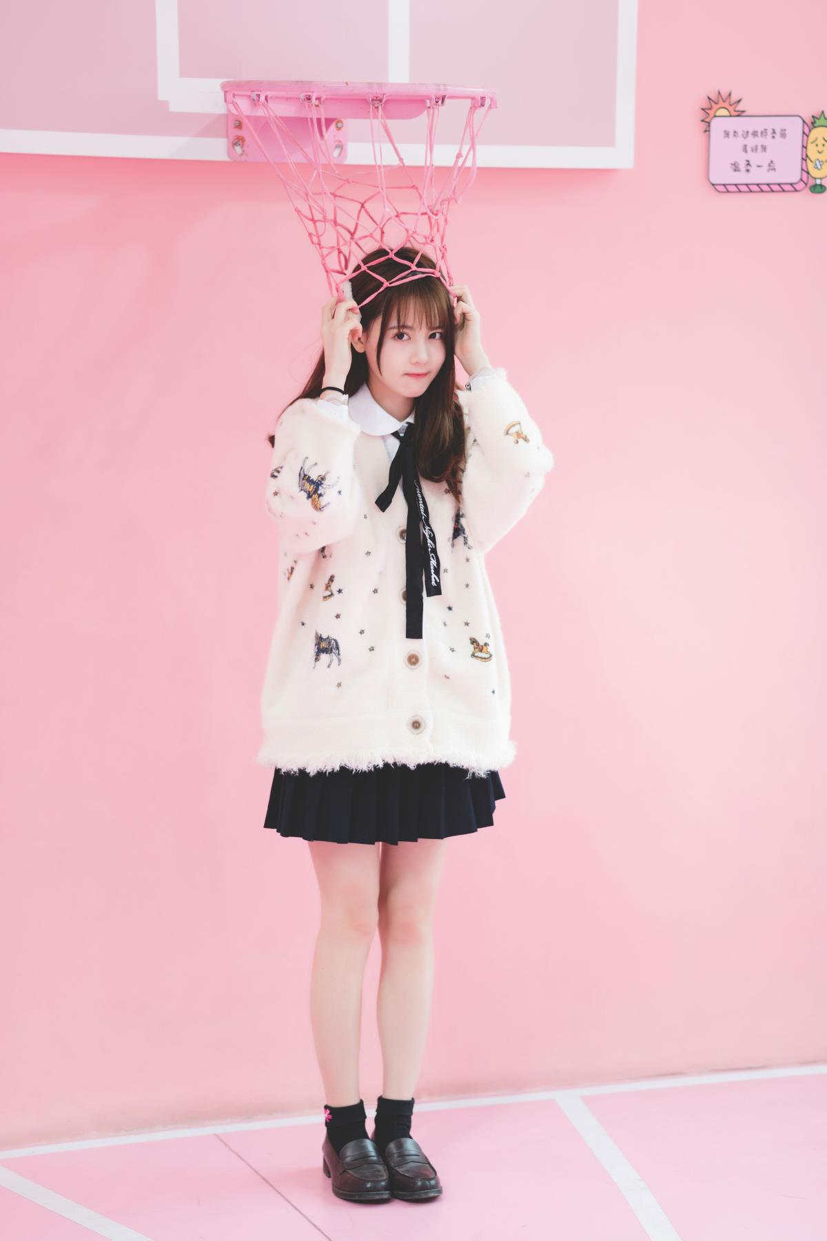 少女体育馆 – 摄影：魔颜社D叔 – 模特：梁小萌-艺语图