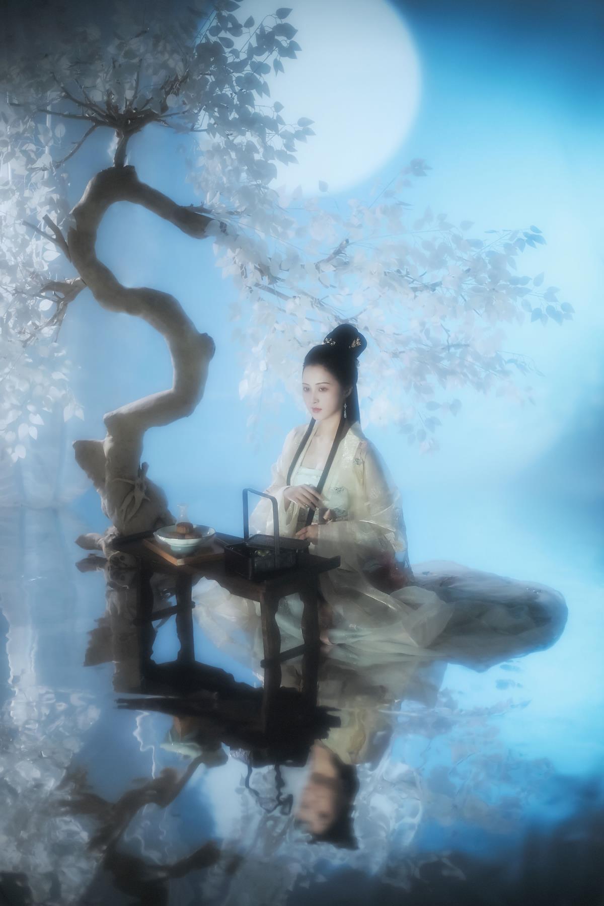 广寒宫 - 摄影：子瞬 - 模特：鱿鱼阿姨-艺语图